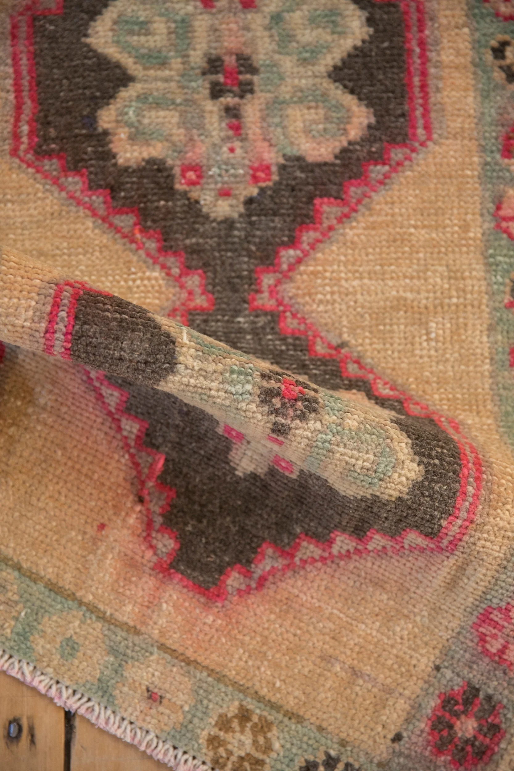 1.5x2.5 Vintage Distressed Kars Rug Mat - Image 7