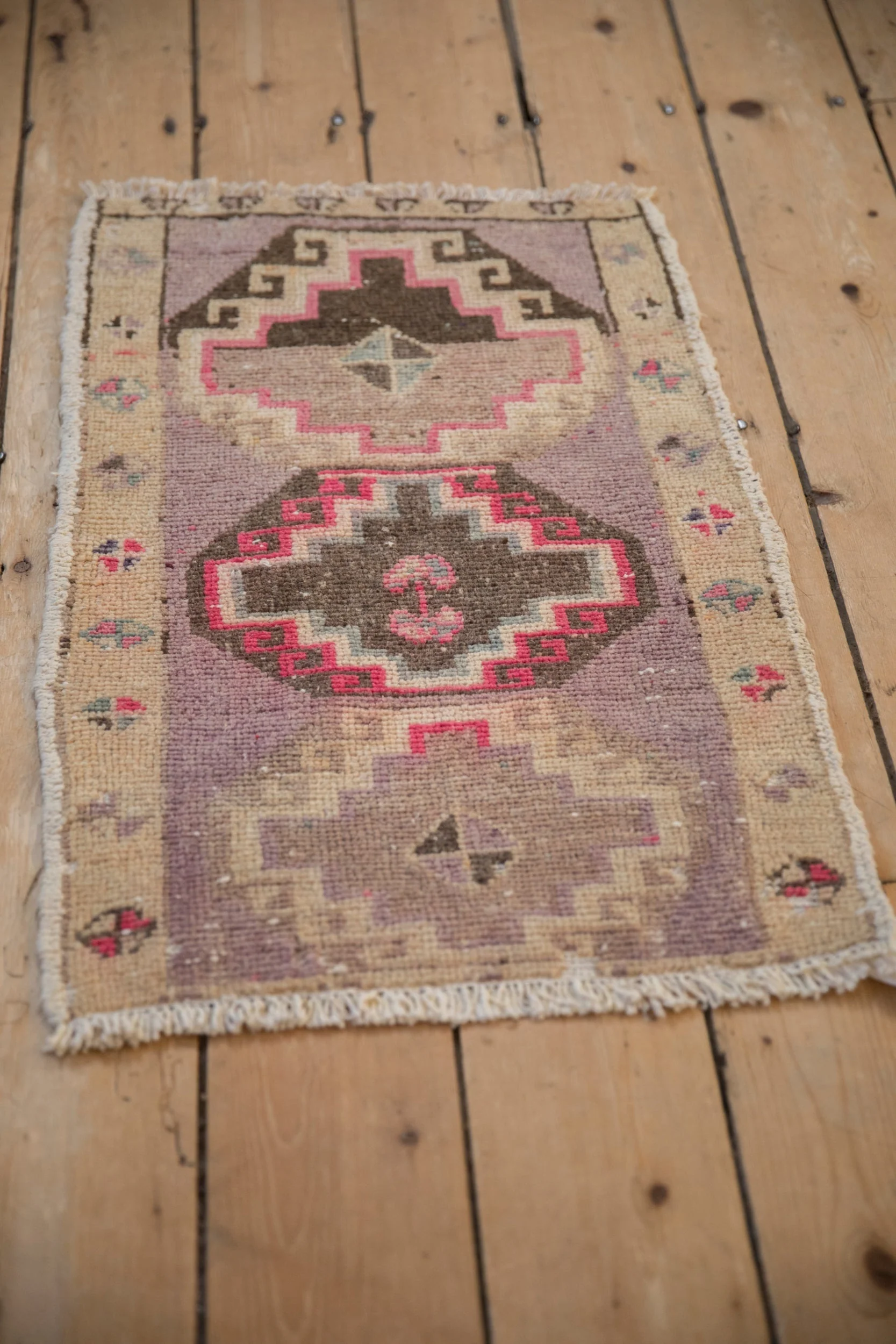 1.5x2.5 Vintage Distressed Kars Rug Mat - Image 5