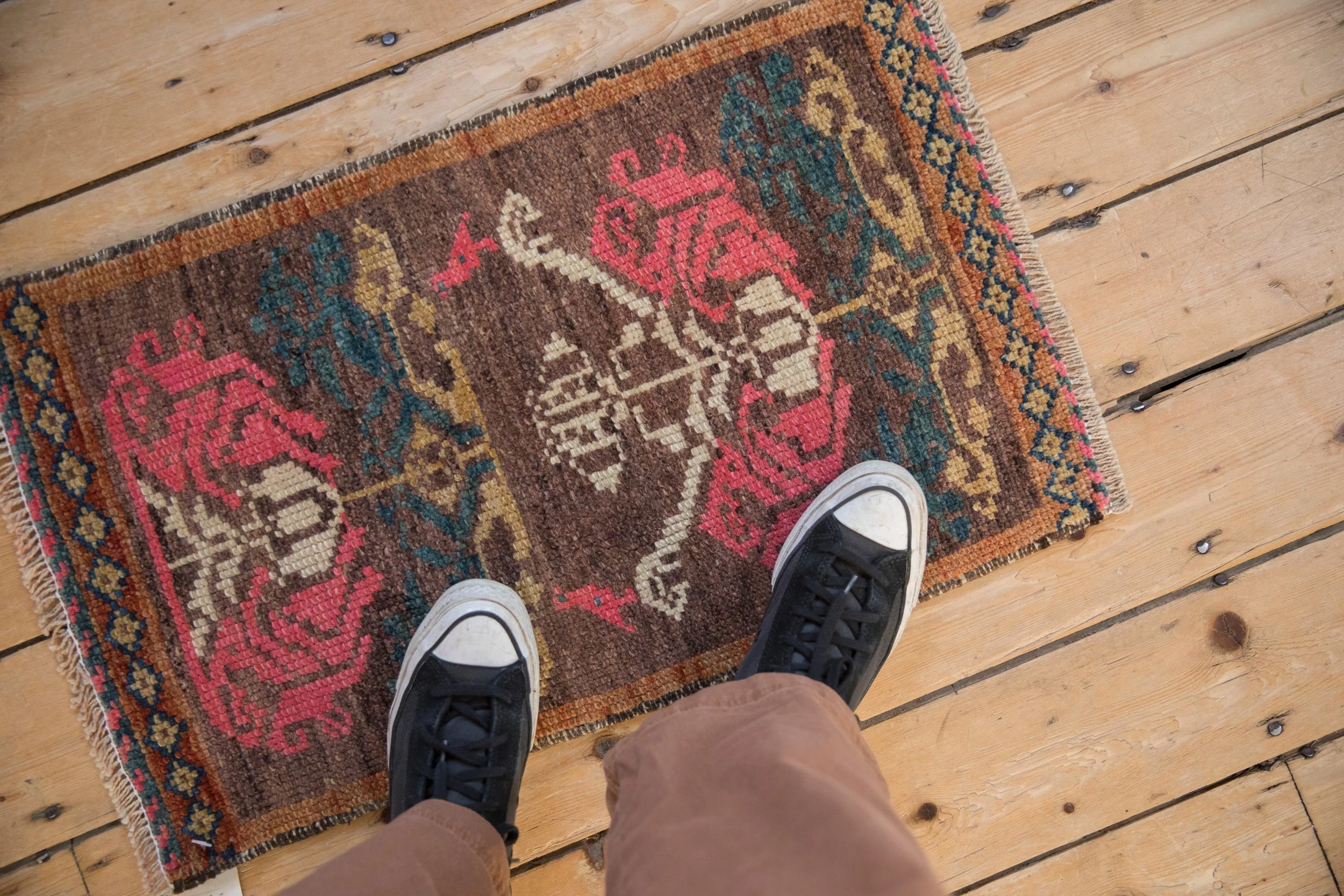 1.5x2.5 Vintage Distressed Kars Rug Mat - Image 2