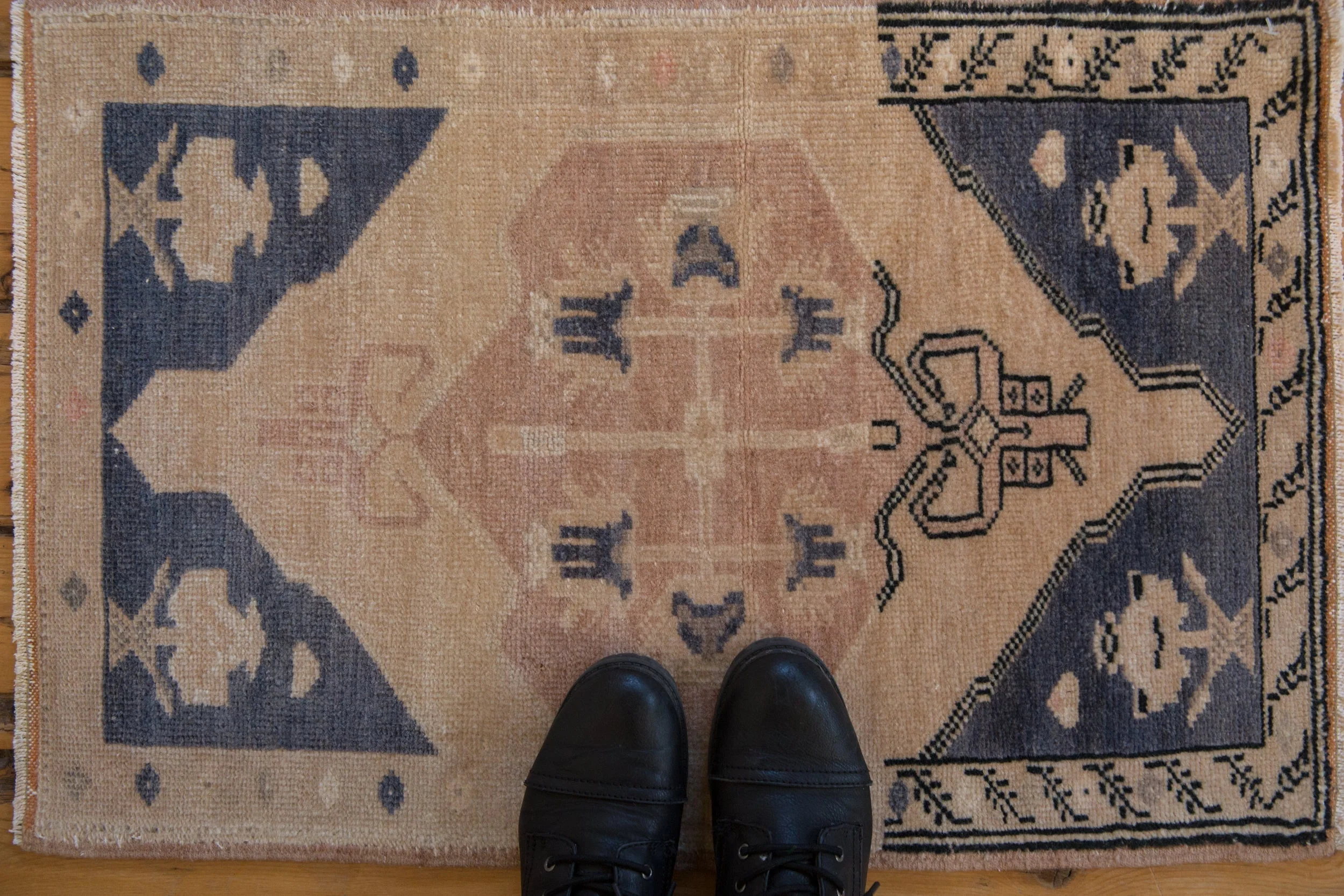 1.5x2.5 Vintage Distressed Oushak Rug Mat - Image 2
