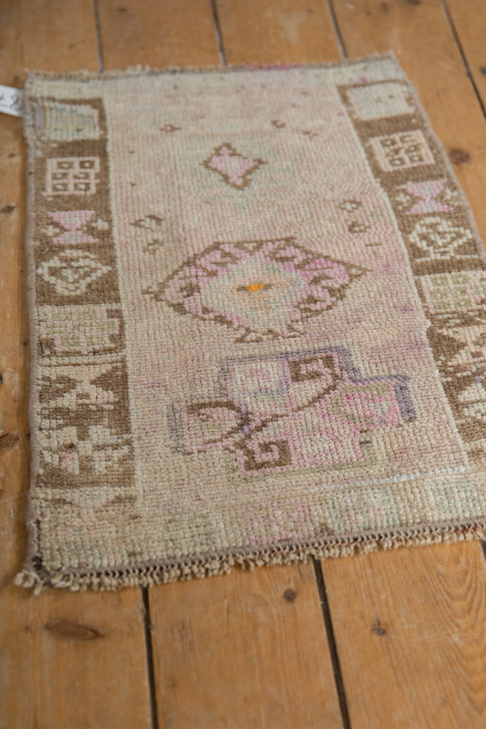 1.5x2 Vintage Distressed Kars Square Rug Mat - Image 4