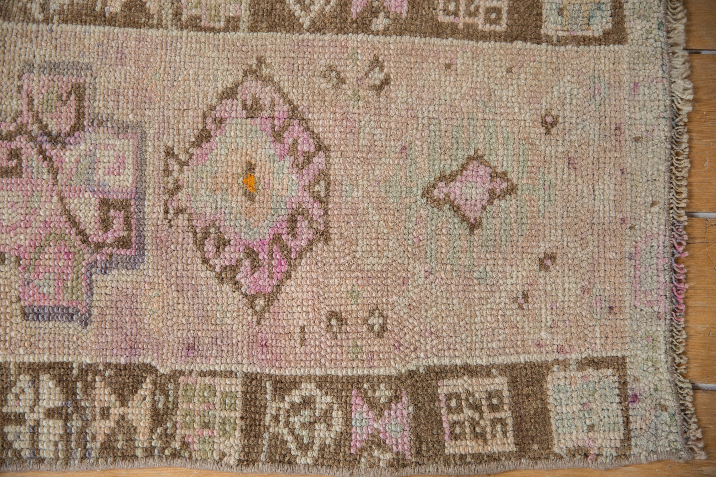 1.5x2 Vintage Distressed Kars Square Rug Mat - Image 5