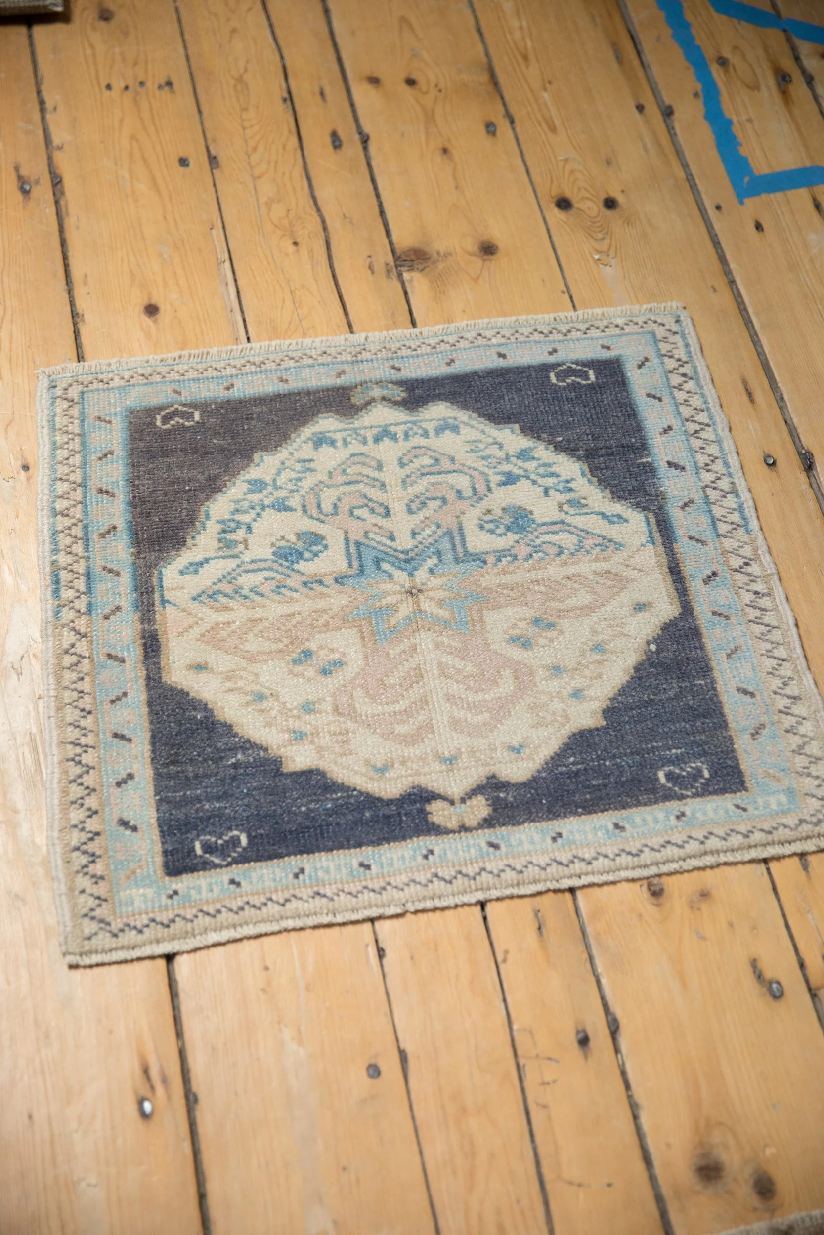 1.5x2 Vintage Distressed Oushak Square Rug Mat - Image 5