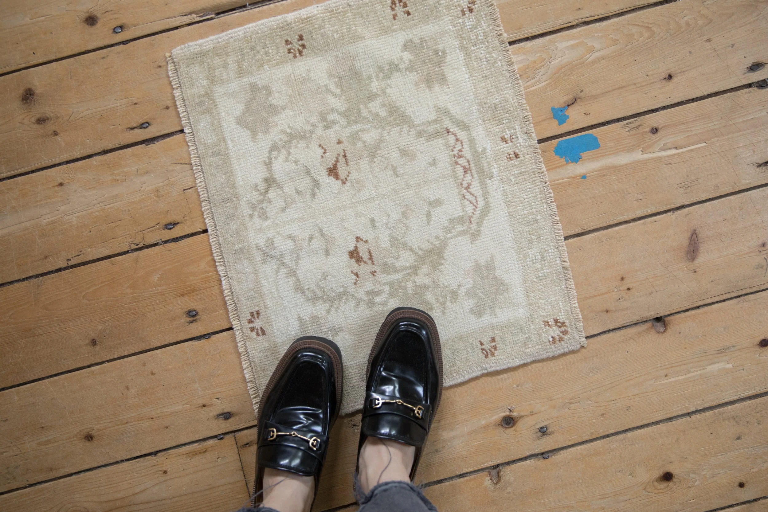 1.5x2 Vintage Distressed Oushak Square Rug Mat - Image 2