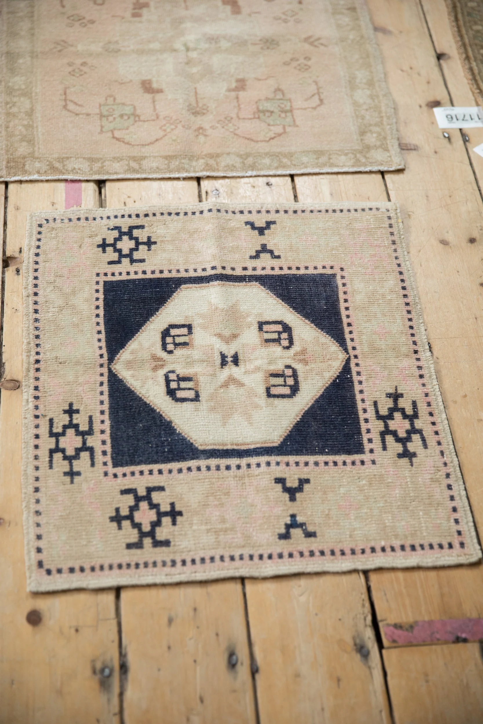 1.5x2 Vintage Distressed Oushak Square Rug Mat - Image 5