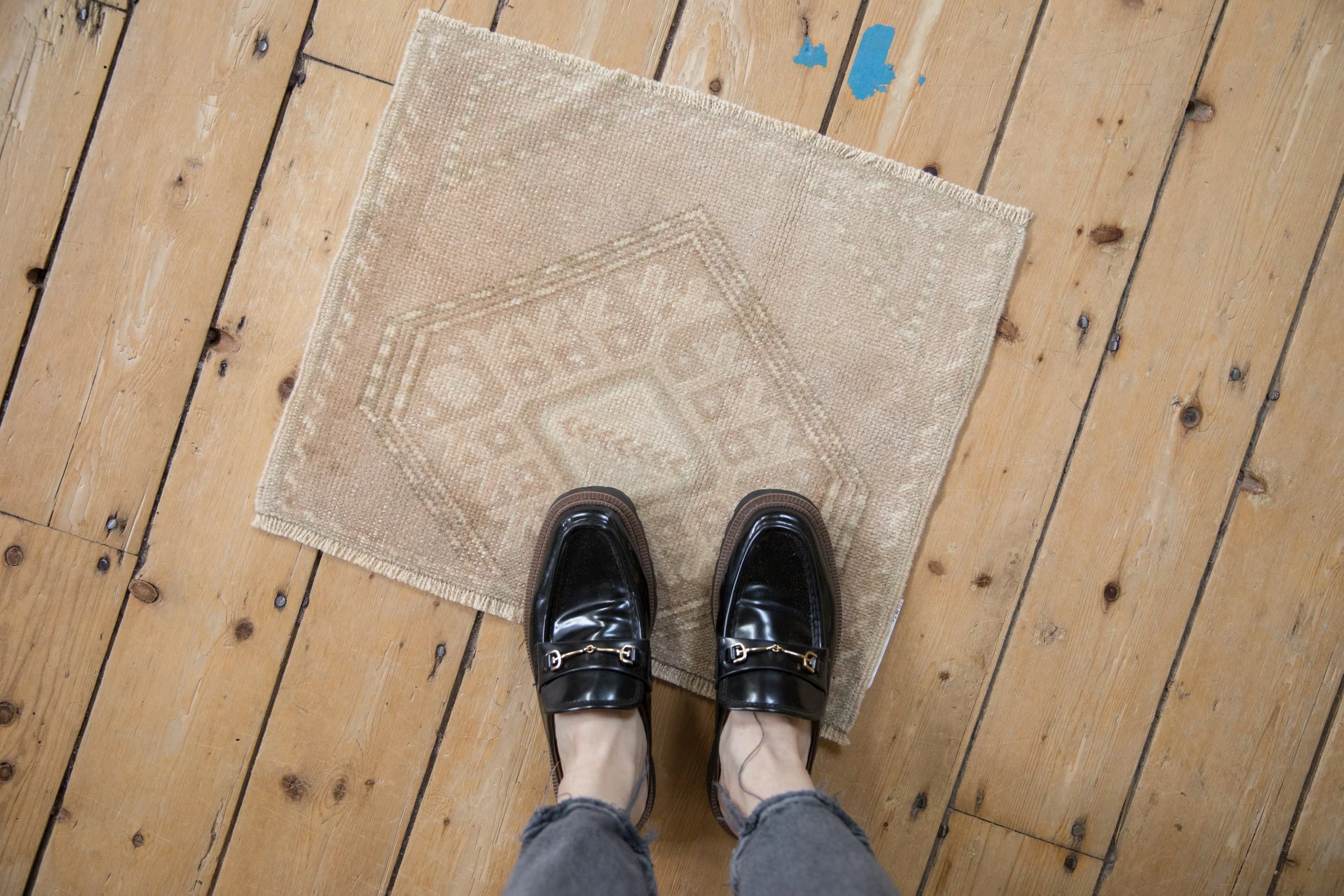 1.5x2 Vintage Distressed Oushak Square Rug Mat - Image 2