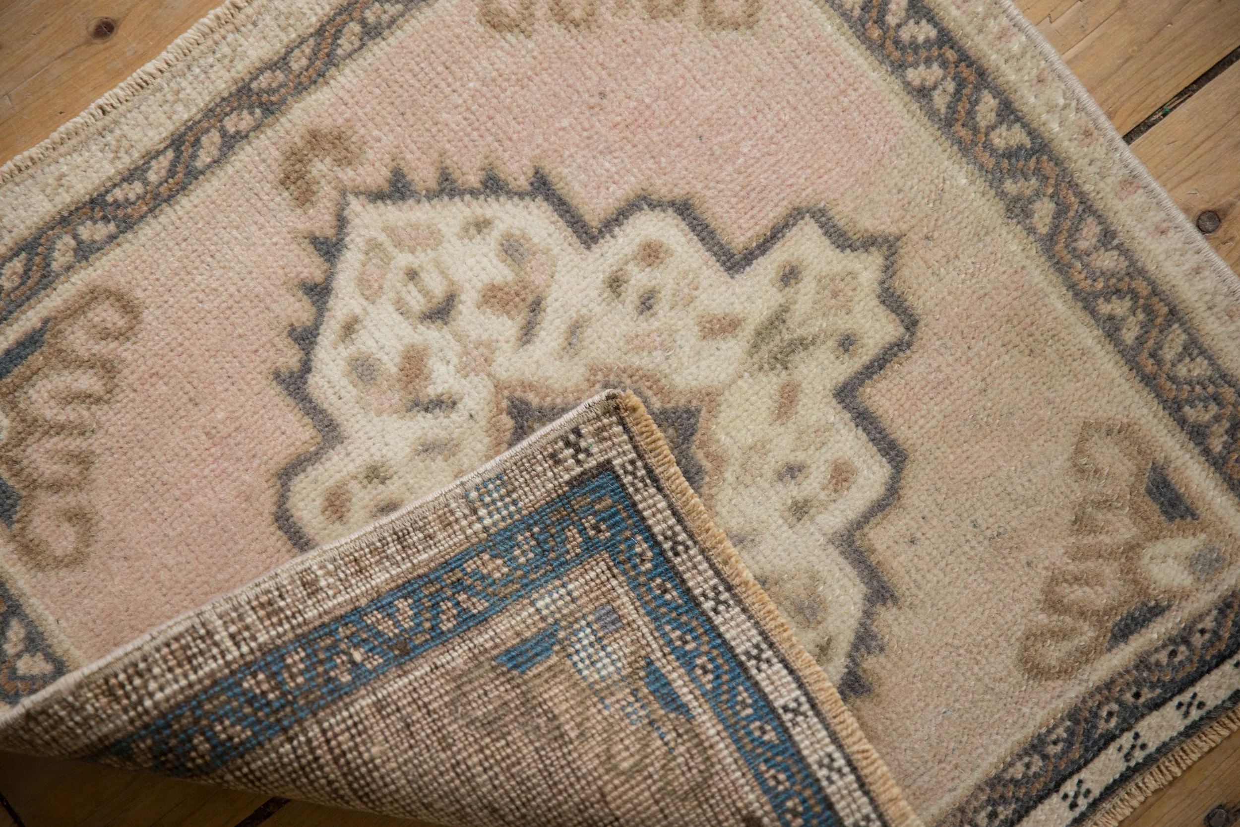 1.5x2 Vintage Distressed Oushak Square Rug Mat - Image 4