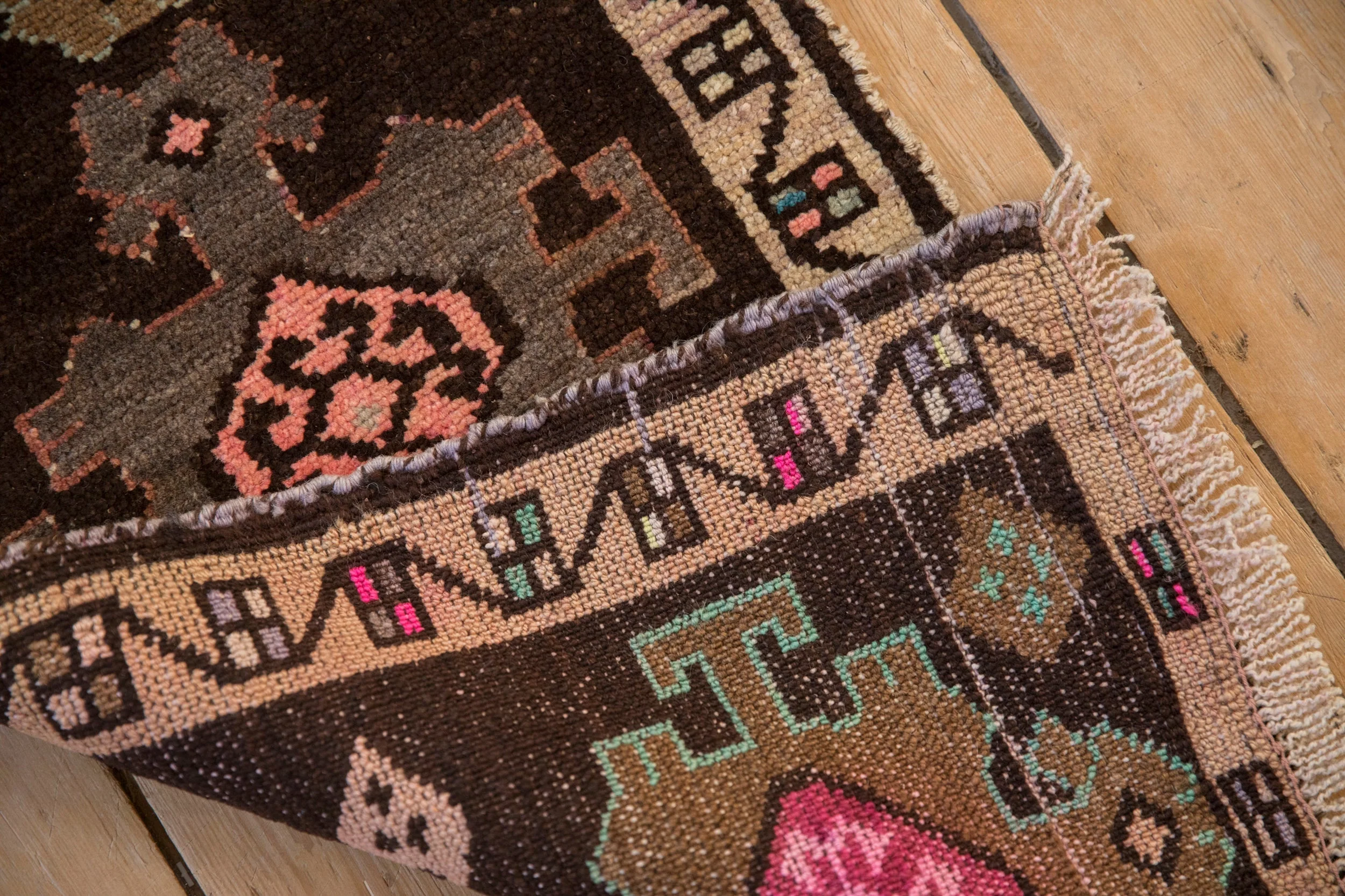 1.5x3 Vintage Distressed Kars Rug Mat - Image 7