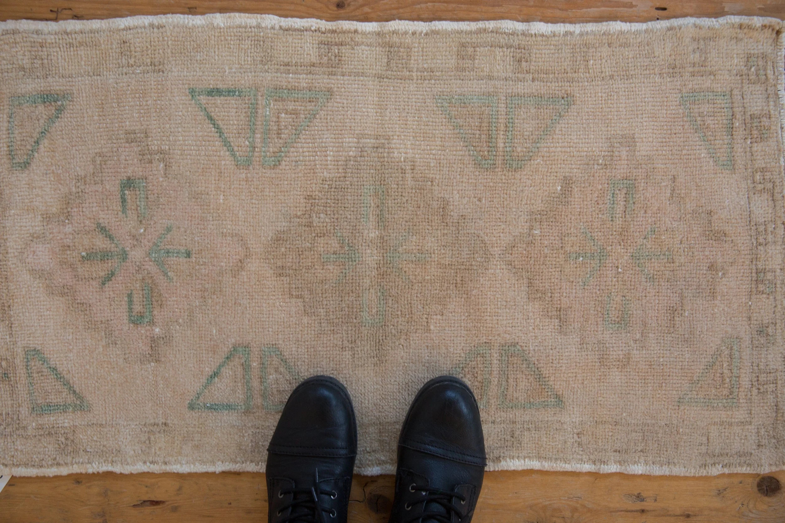 1.5x3 Vintage Distressed Oushak Rug Mat - Image 2