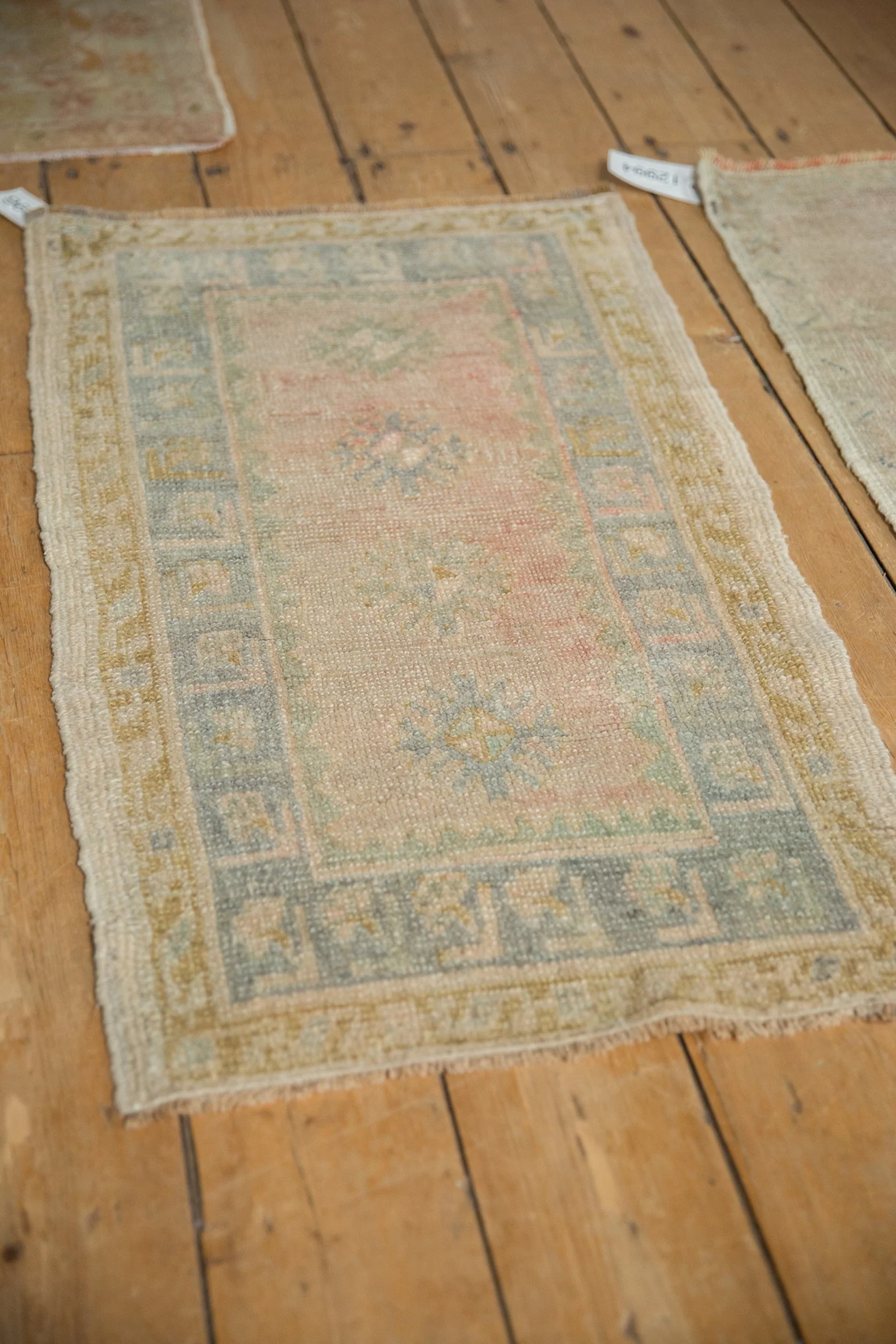 1.5x3 Vintage Distressed Oushak Rug Mat - Image 4