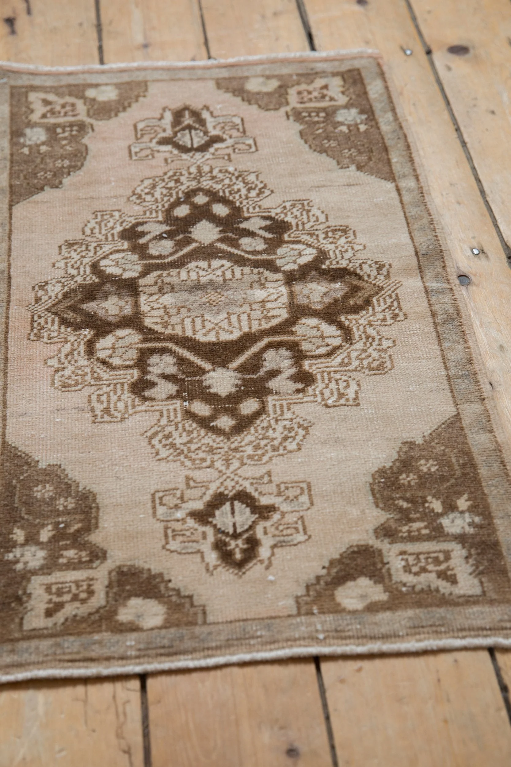 1.5x3 Vintage Distressed Oushak Rug Mat - Image 3