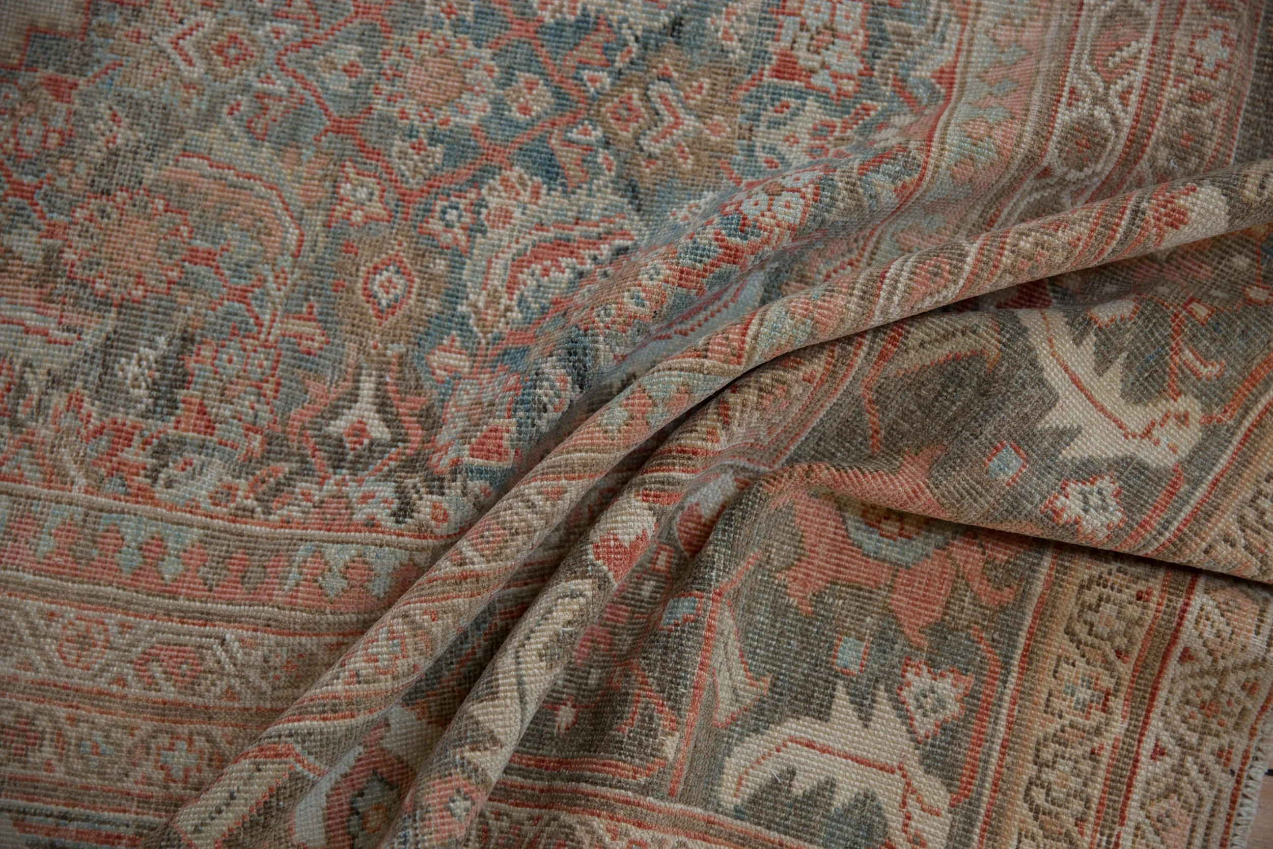 10.5x13 Vintage Distressed Mahal Carpet - Image 12