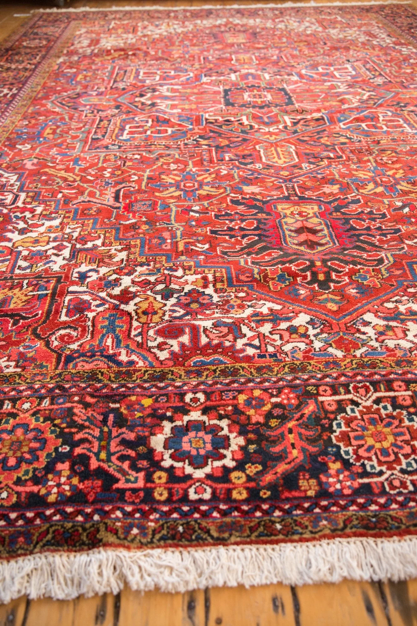 10.5x14.5 Vintage Heriz Carpet - Image 4