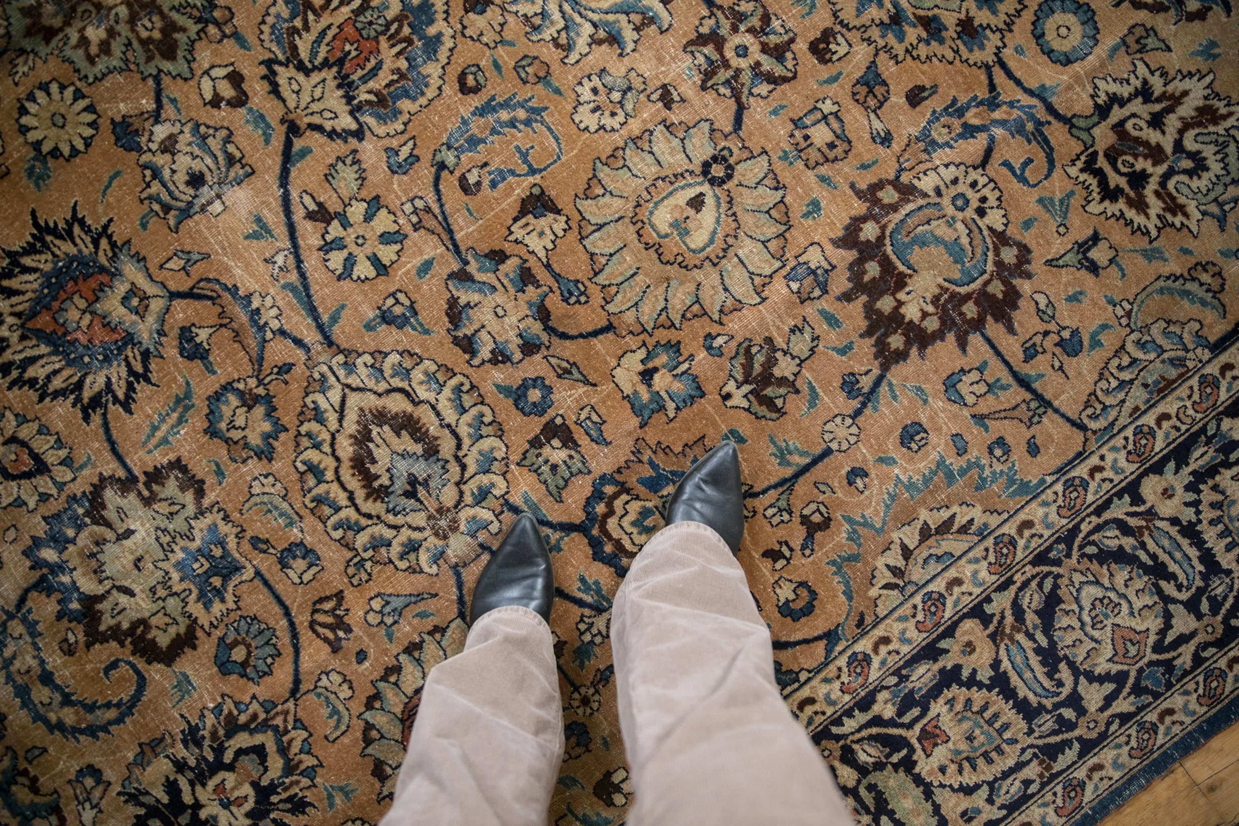 10.5x14 Vintage Meshed Carpet - Image 2