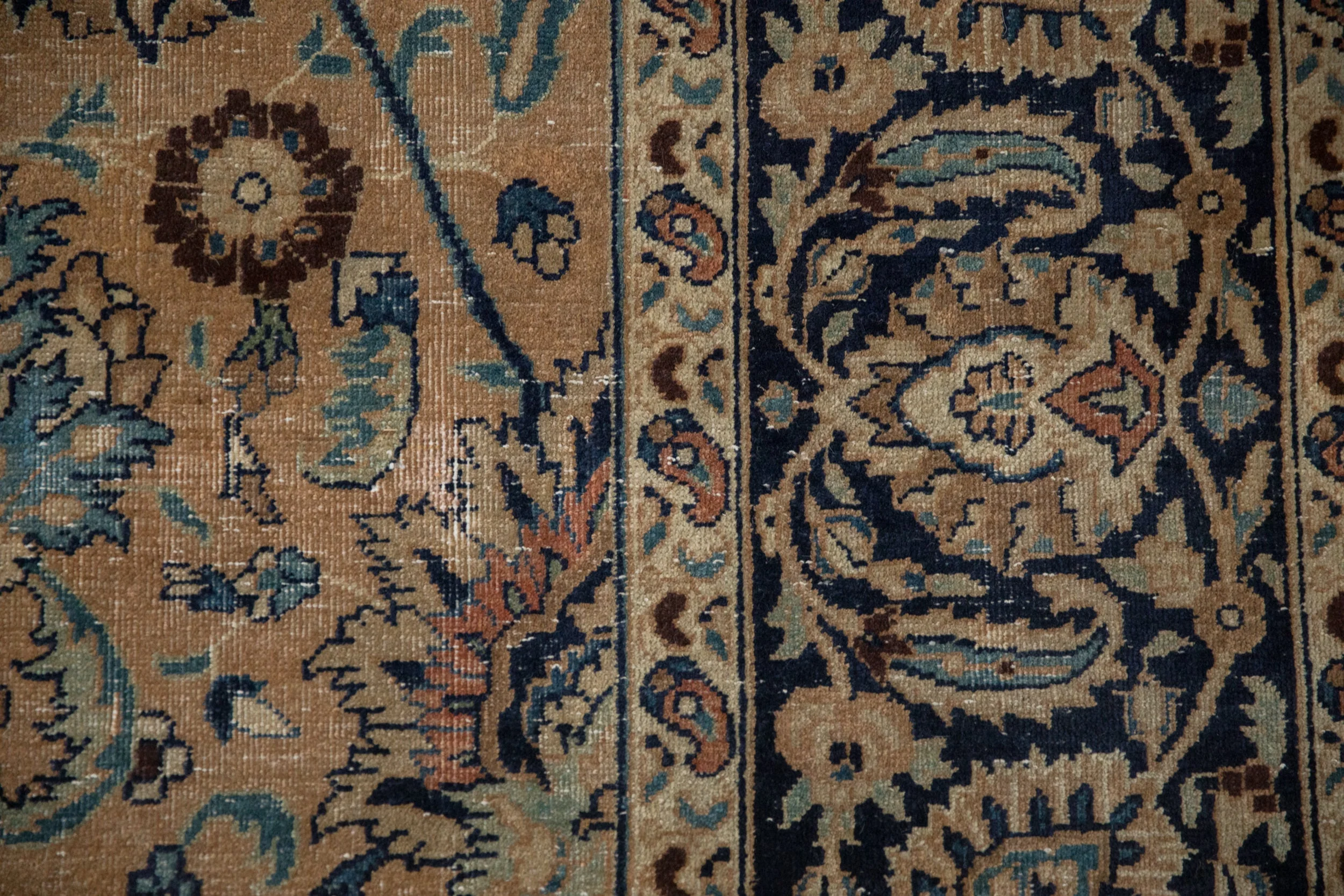 10.5x14 Vintage Meshed Carpet - Image 3
