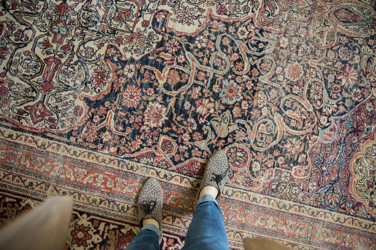10.5x16.5 Antique Kermanshah Carpet - Image 2