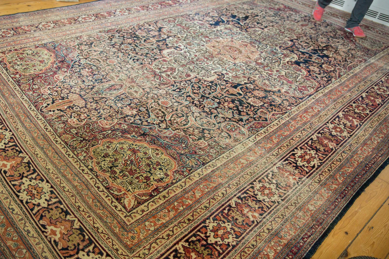 10.5x16.5 Antique Kermanshah Carpet - Image 3