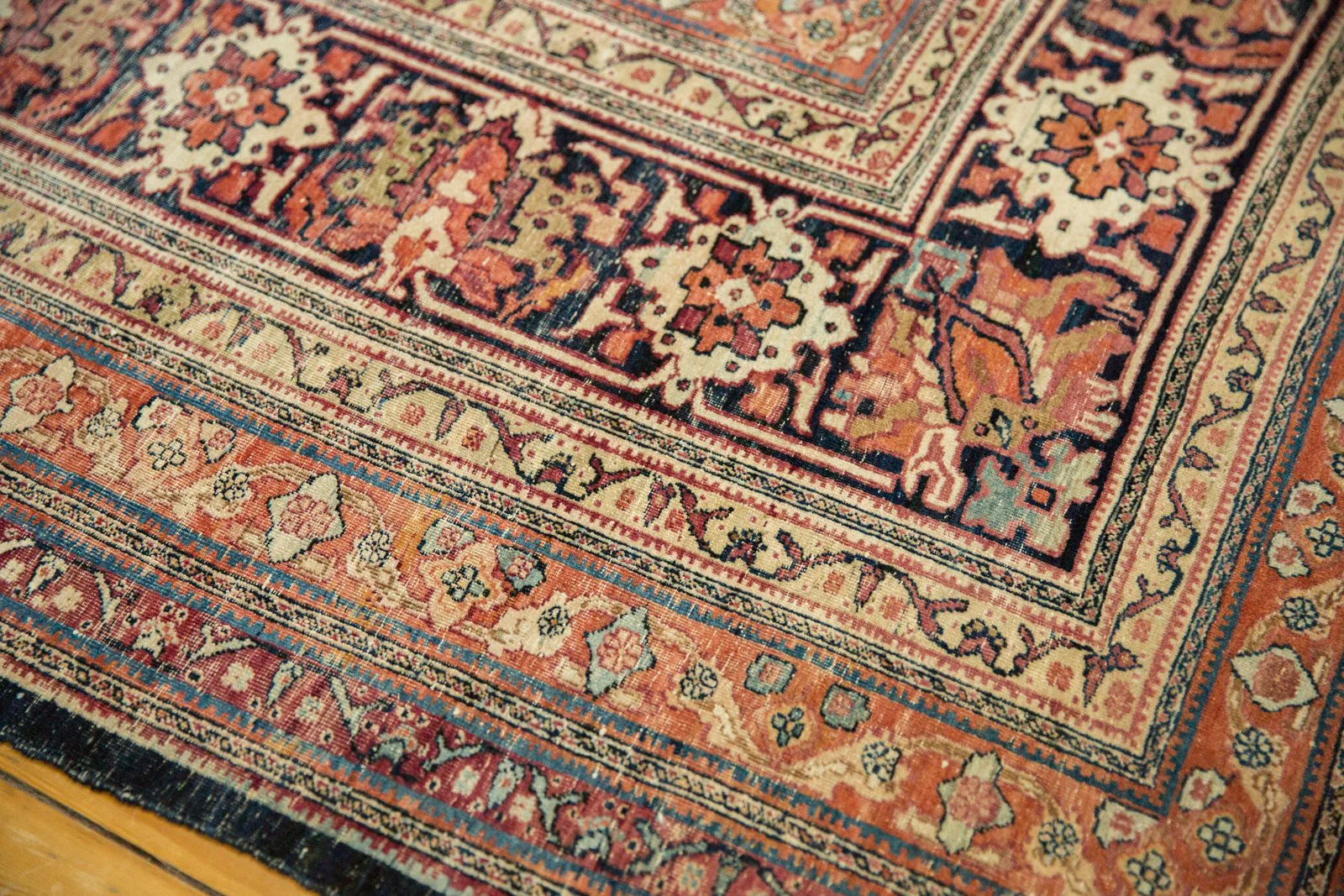 10.5x16.5 Antique Kermanshah Carpet - Image 7