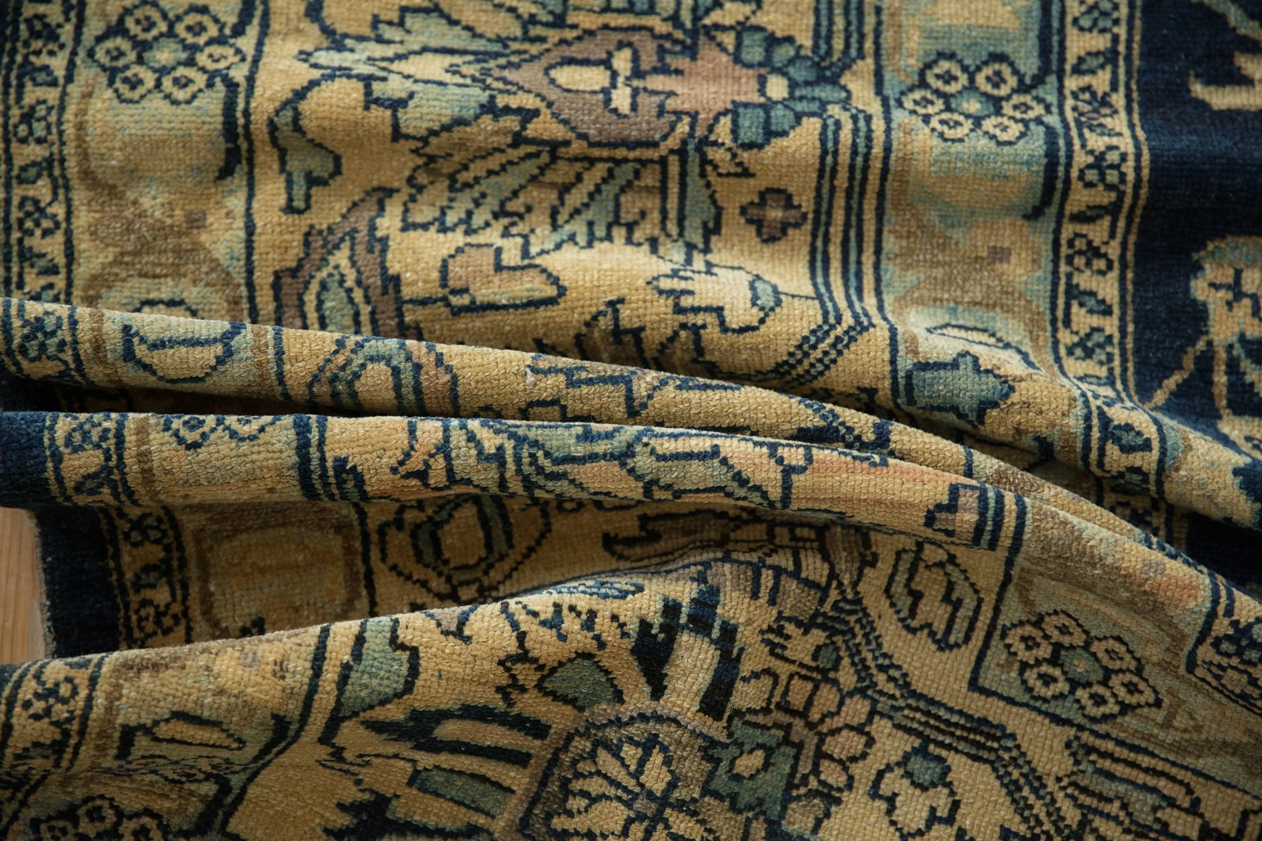 10.5x16.5 Vintage Distressed Tea Washed Lilihan Carpet - Image 11