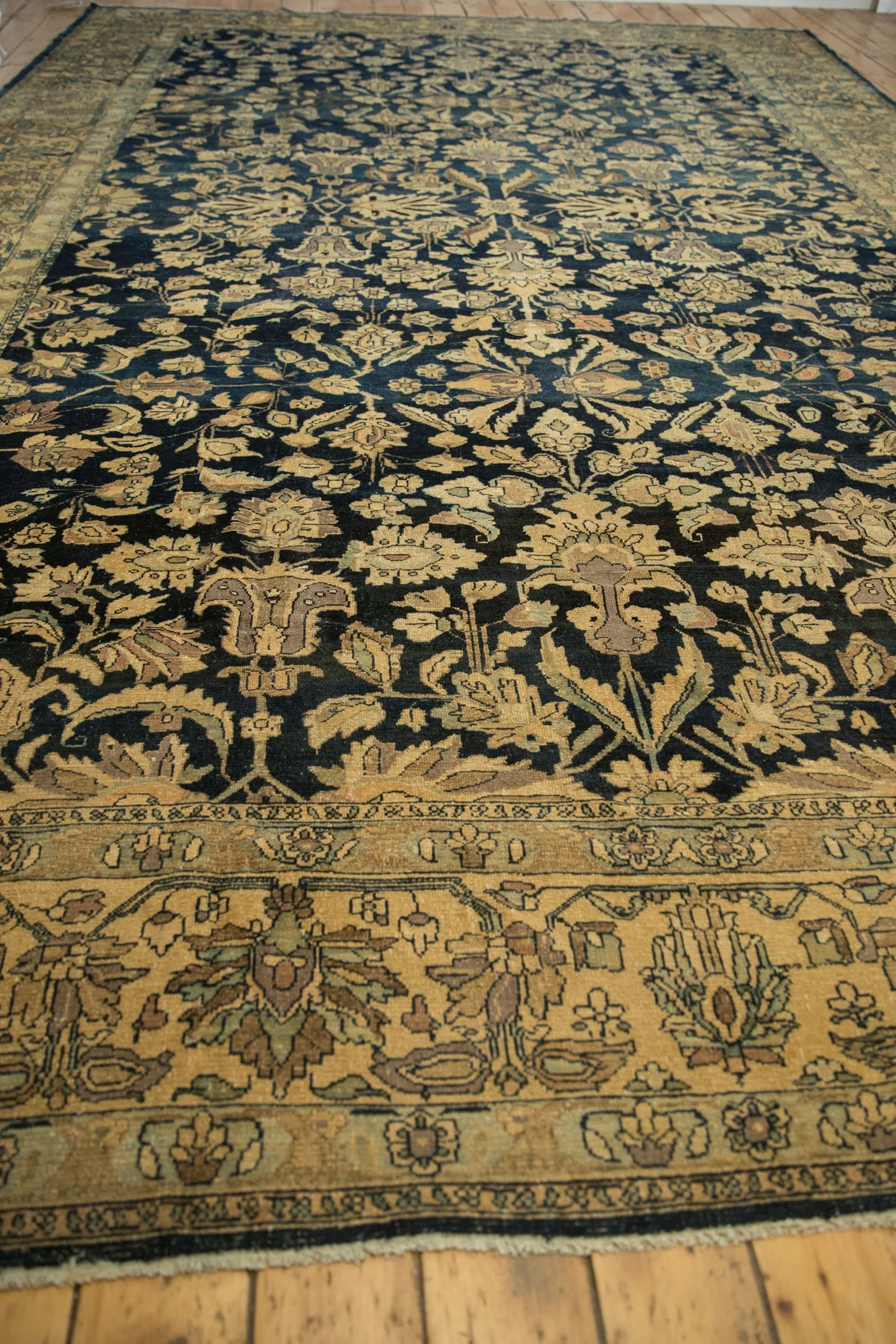 10.5x16.5 Vintage Distressed Tea Washed Lilihan Carpet - Image 4