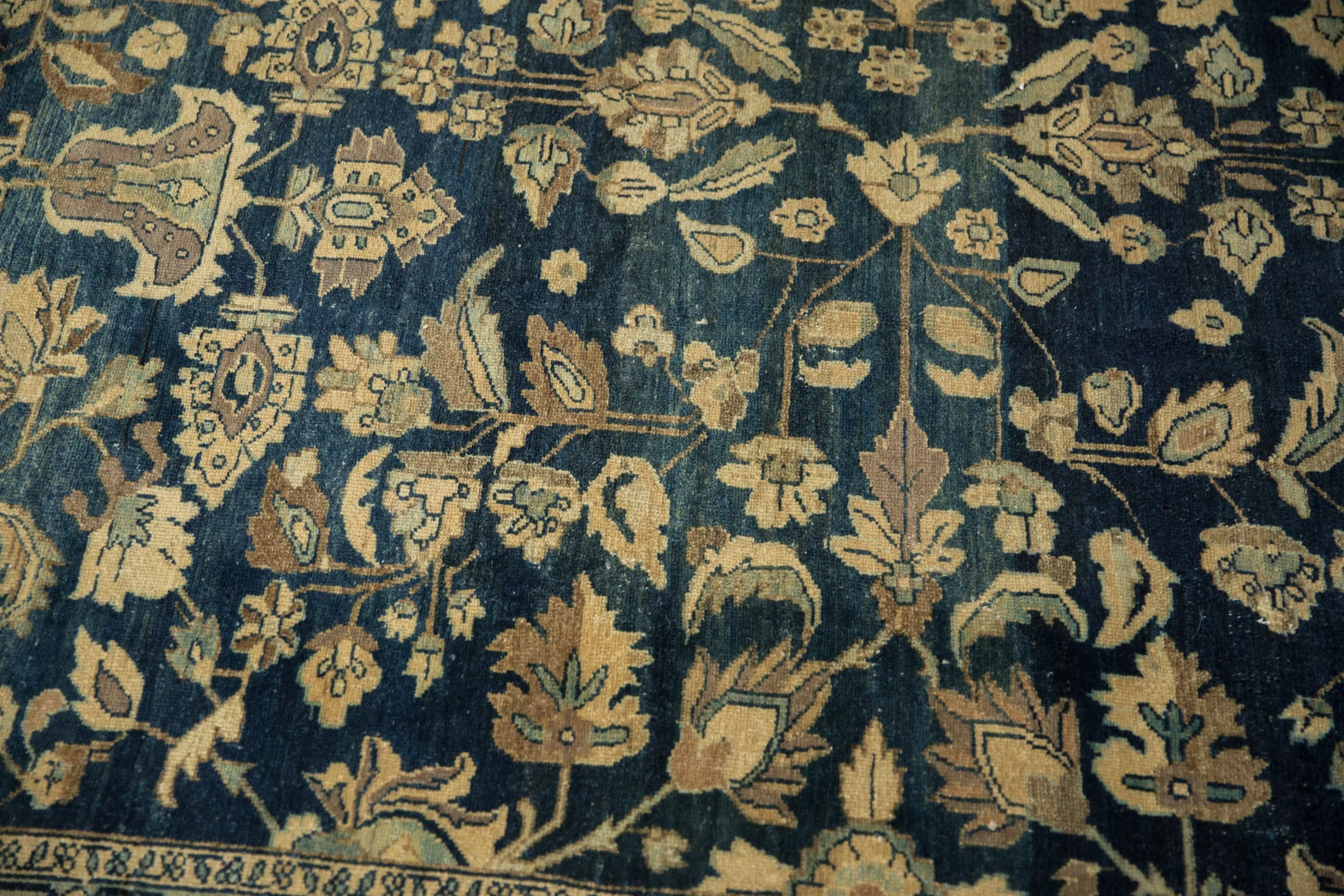 10.5x16.5 Vintage Distressed Tea Washed Lilihan Carpet - Image 8