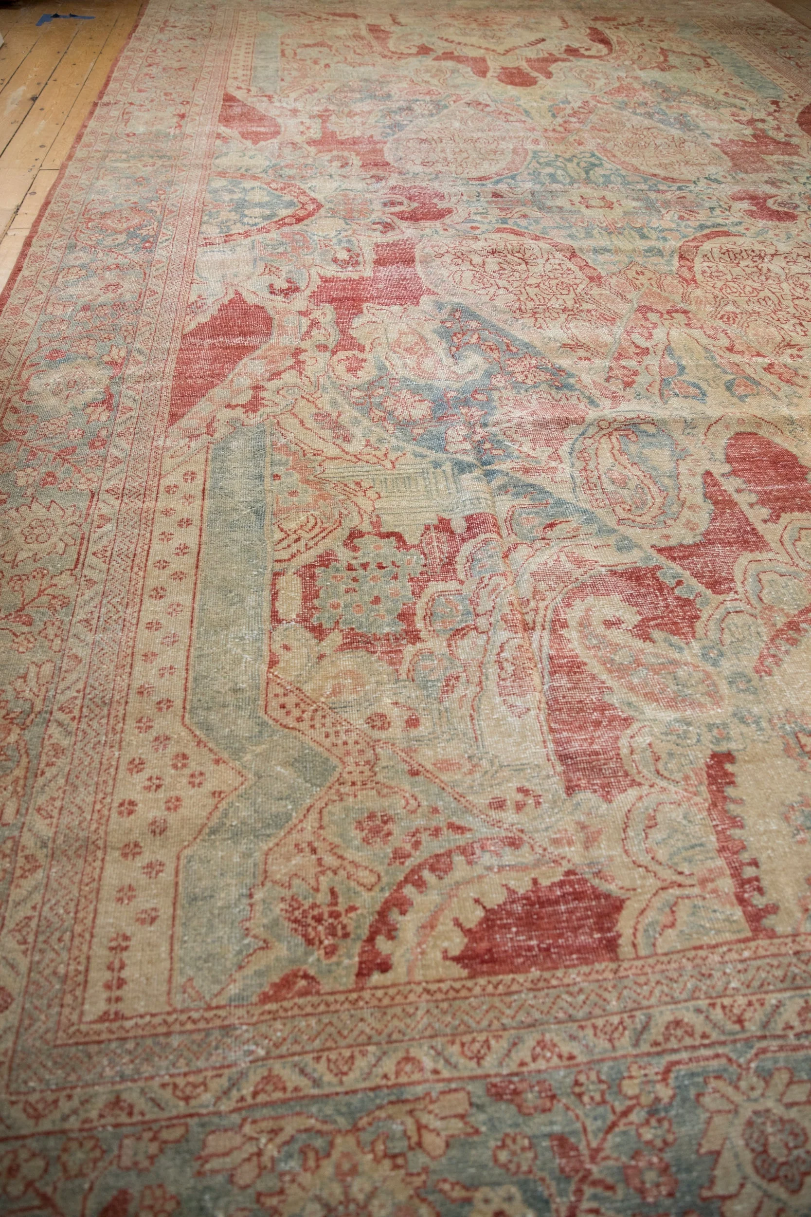 10.5x17.5 Vintage Distressed Mahal Carpet - Image 11