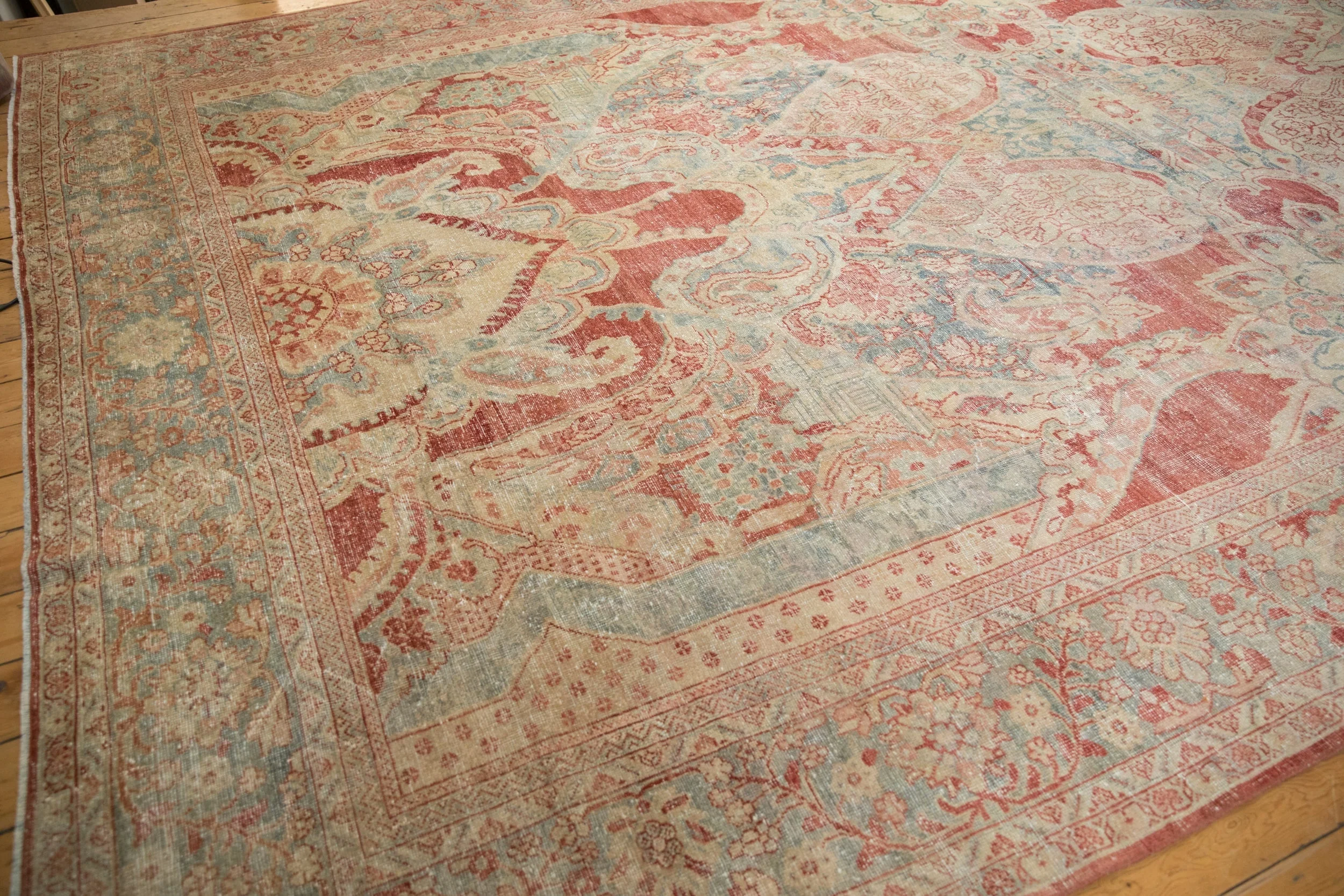 10.5x17.5 Vintage Distressed Mahal Carpet - Image 7