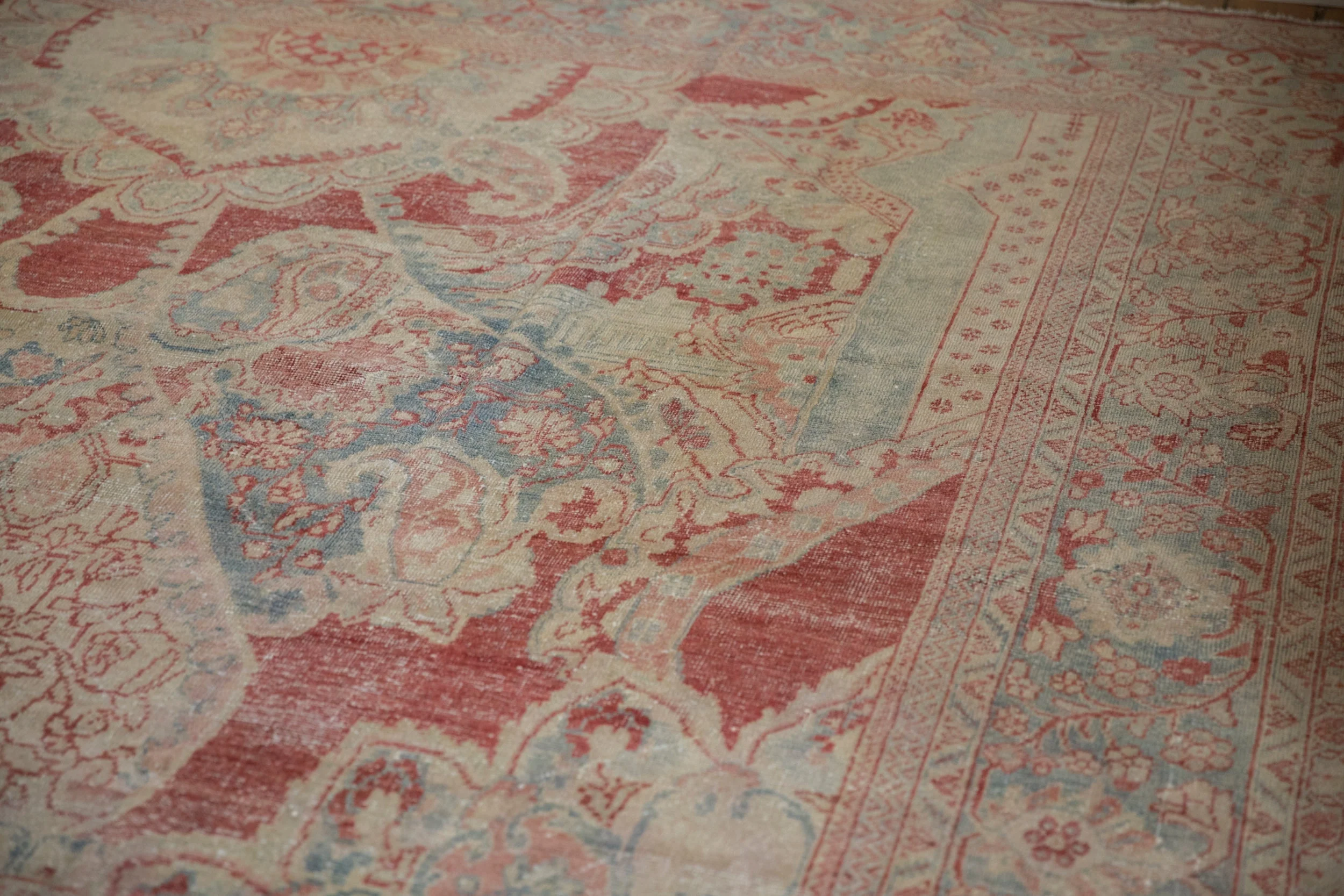 10.5x17.5 Vintage Distressed Mahal Carpet - Image 9