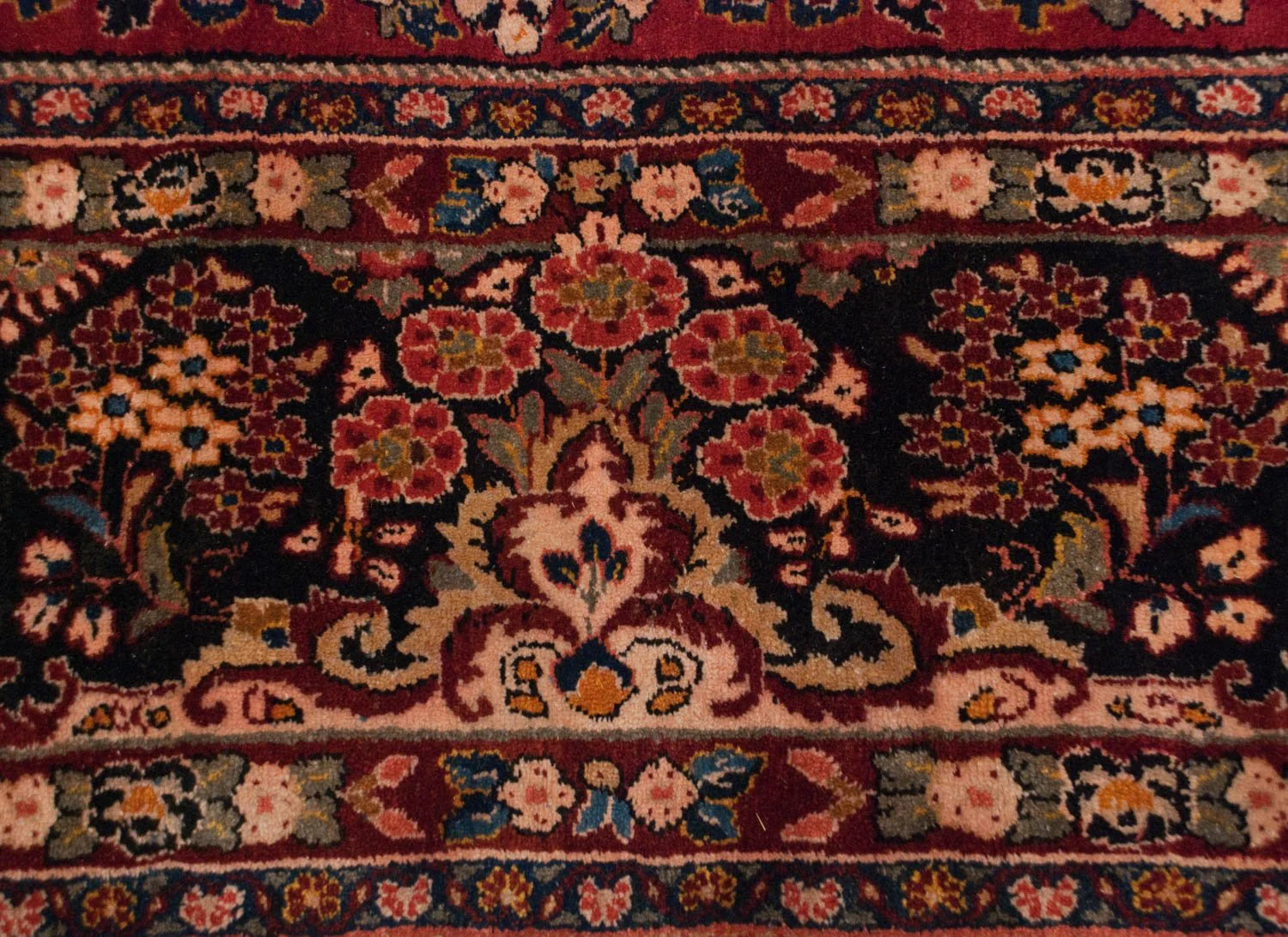10.5x18.5 Vintage American Sarouk Carpet - Image 13