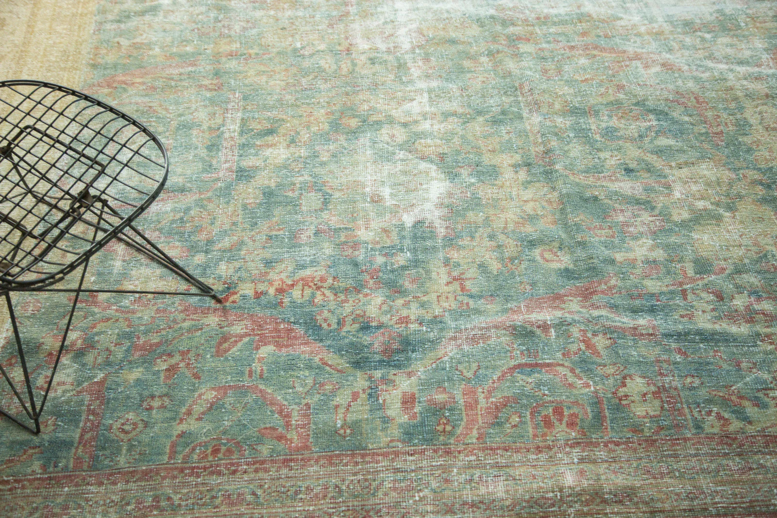 10x11 Antique Mahal Square Carpet - Image 11