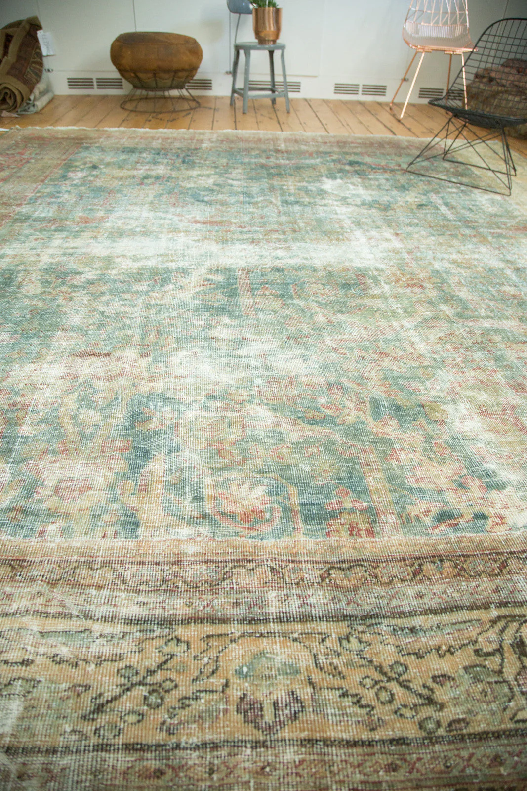 10x11 Antique Mahal Square Carpet - Image 6