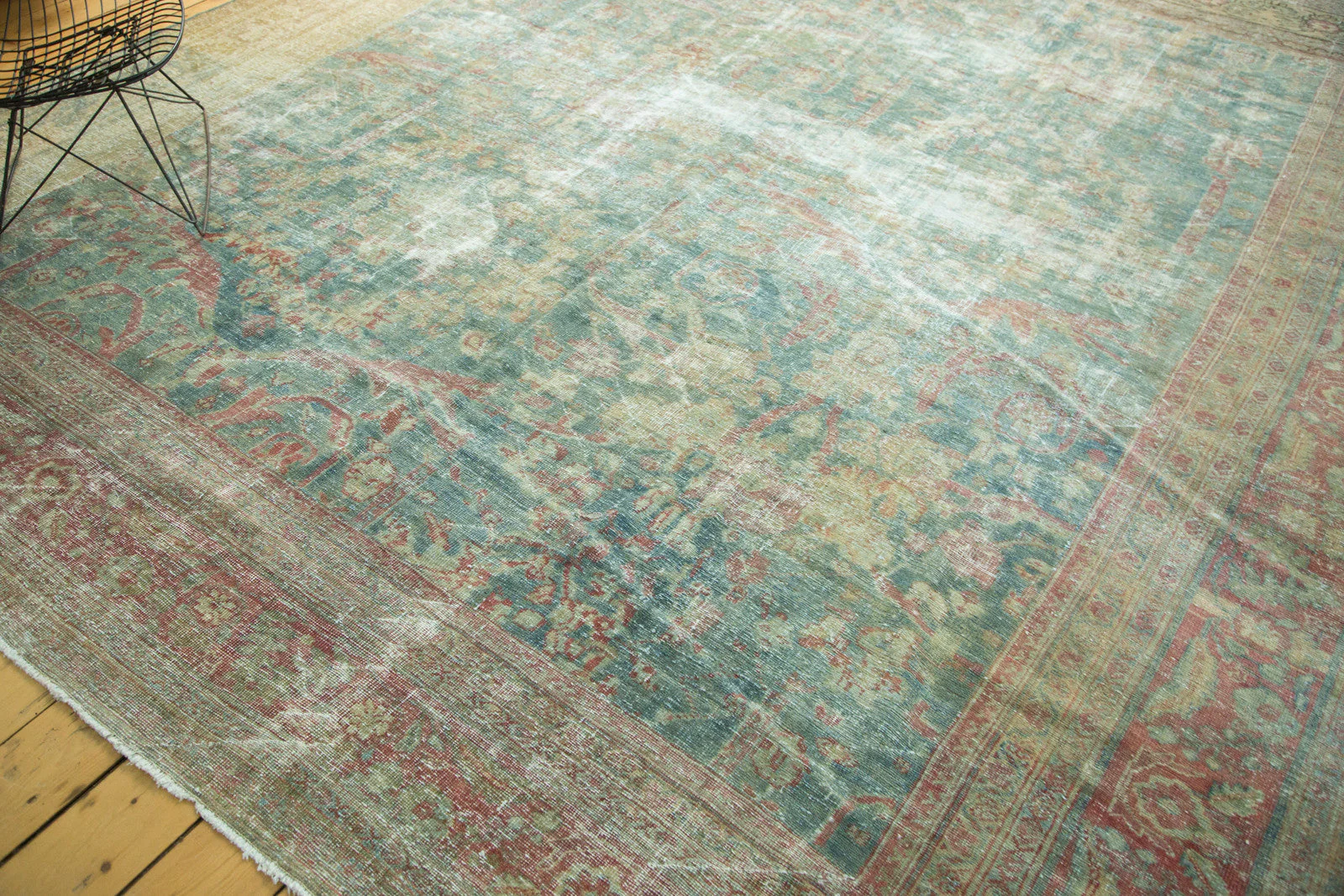 10x11 Antique Mahal Square Carpet - Image 9