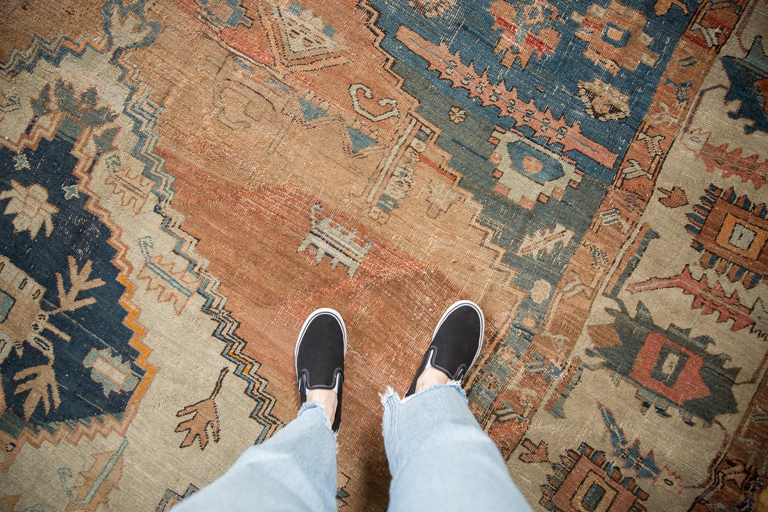 10x12.5 Antique Serapi Carpet - Image 2