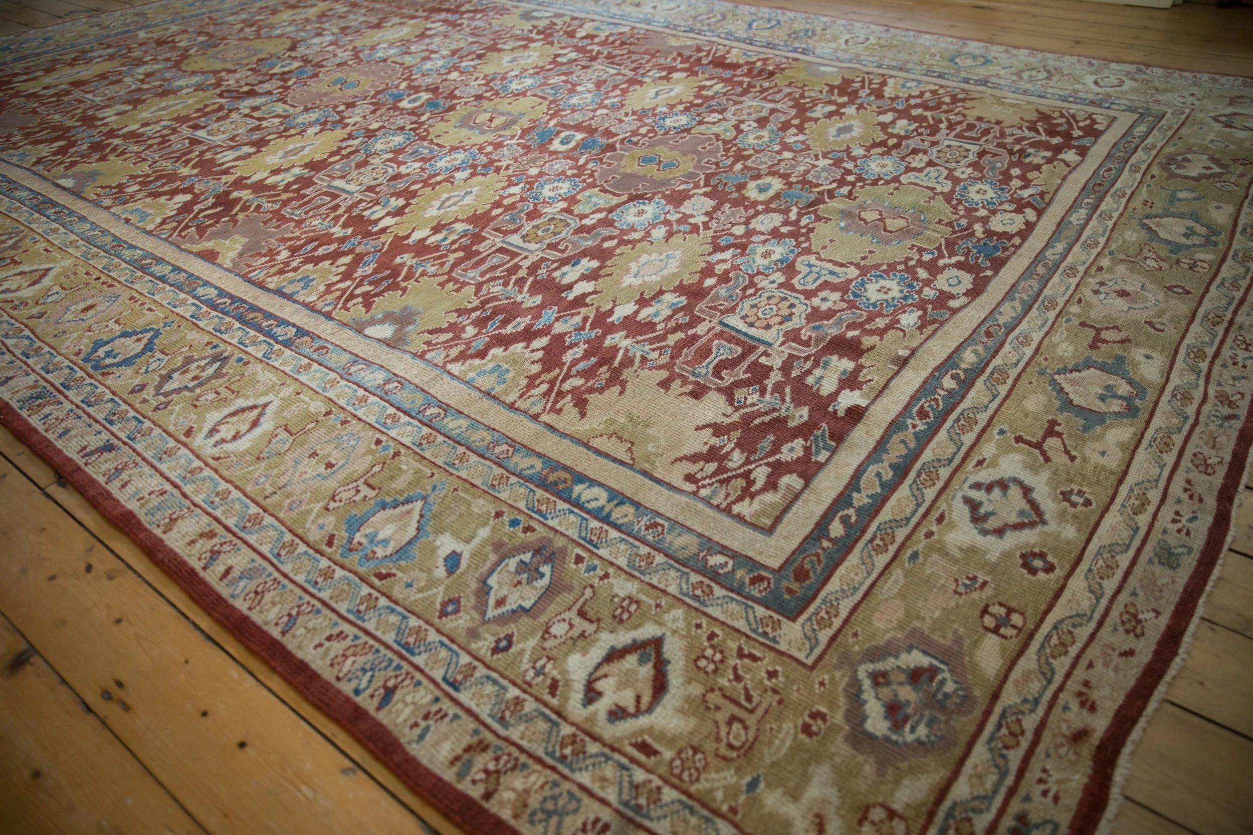 RESERVED 10x13.5 Antique Mahal Carpet - Image 4