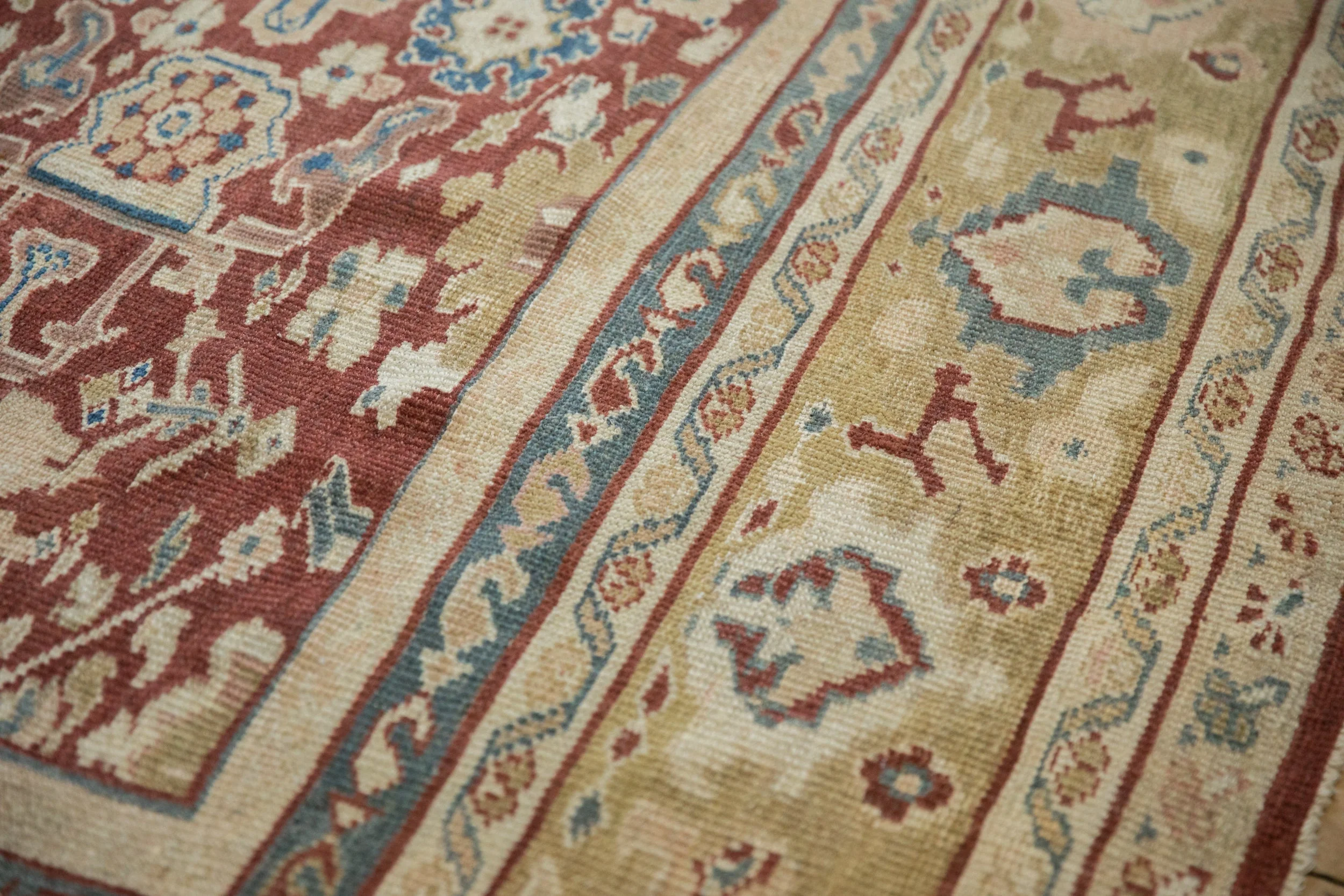 RESERVED 10x13.5 Antique Mahal Carpet - Image 5