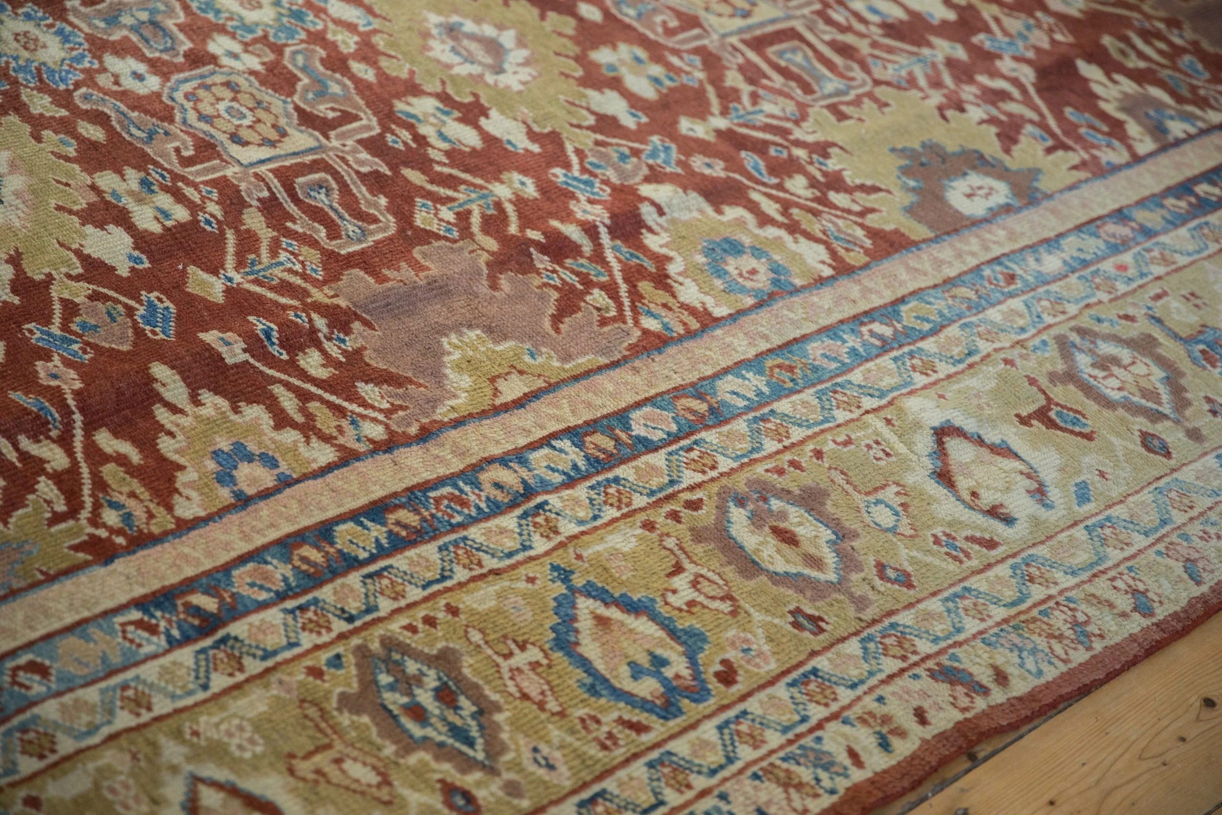 RESERVED 10x13.5 Antique Mahal Carpet - Image 8