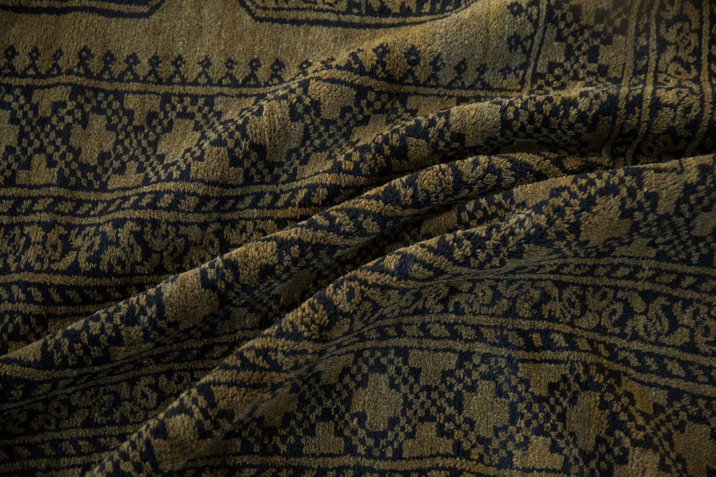 10x13.5 Vintage Ersari Carpet - Image 7