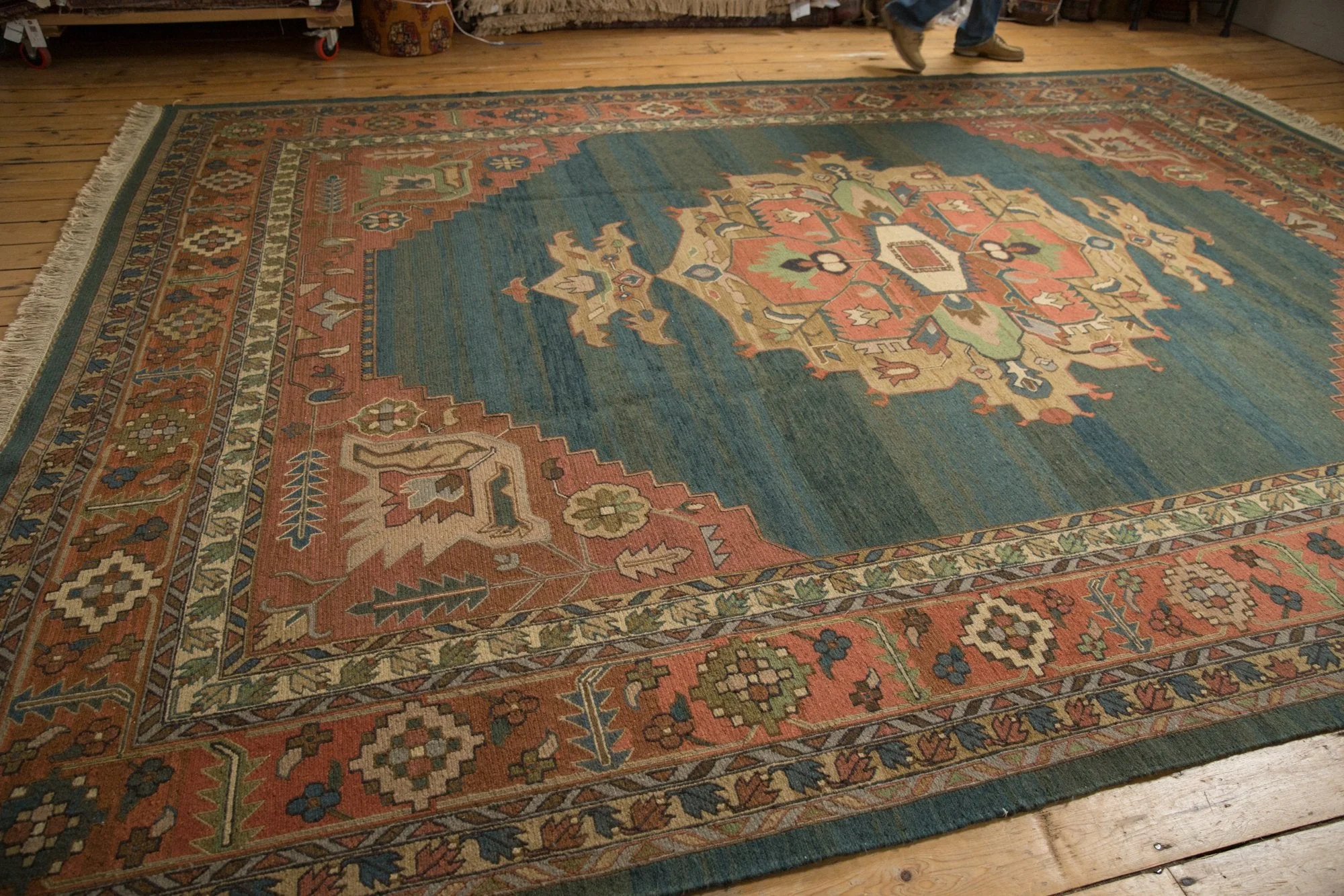 10x13.5 Vintage Serapi Indian Soumac Design Carpet - Image 13