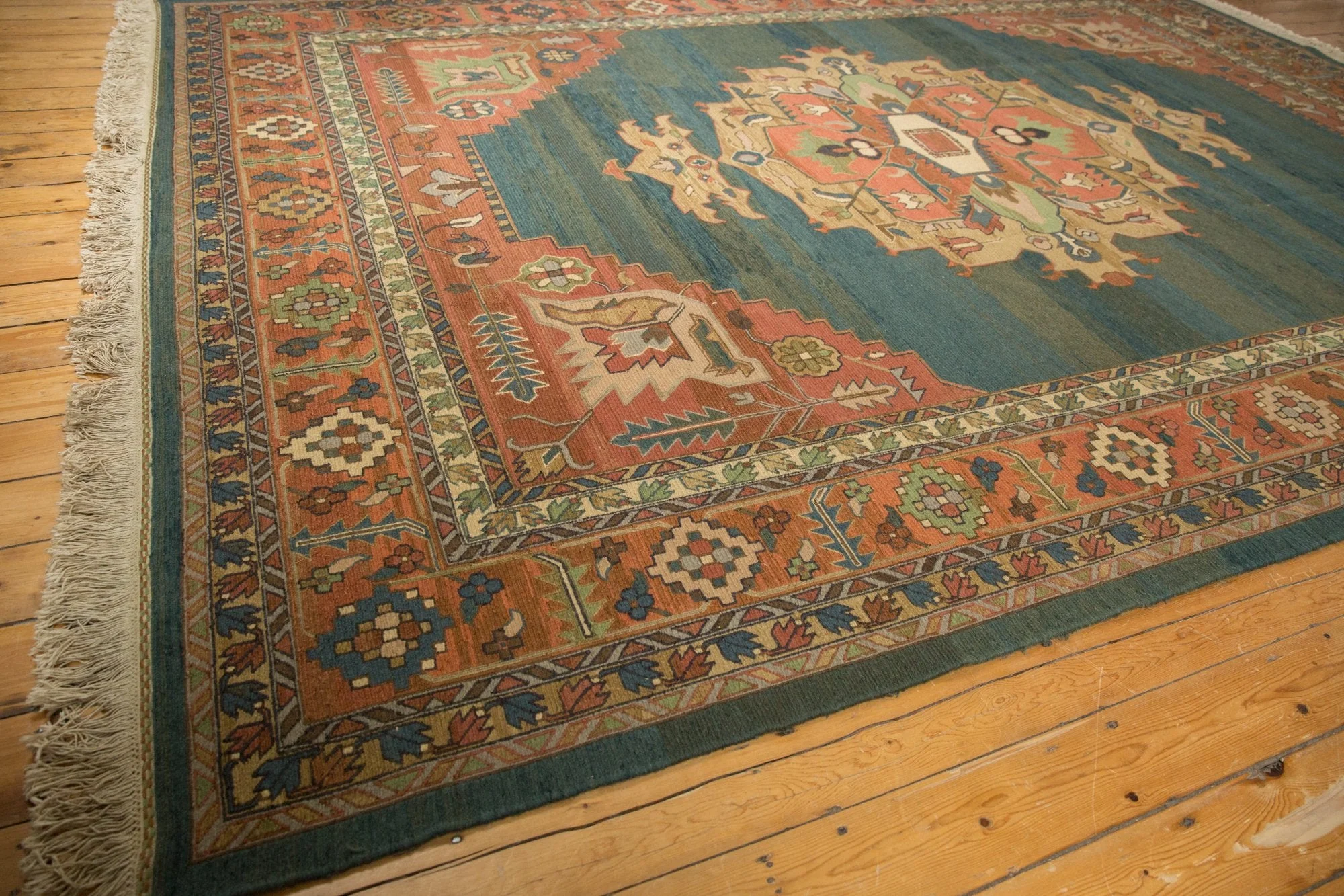 10x13.5 Vintage Serapi Indian Soumac Design Carpet - Image 7