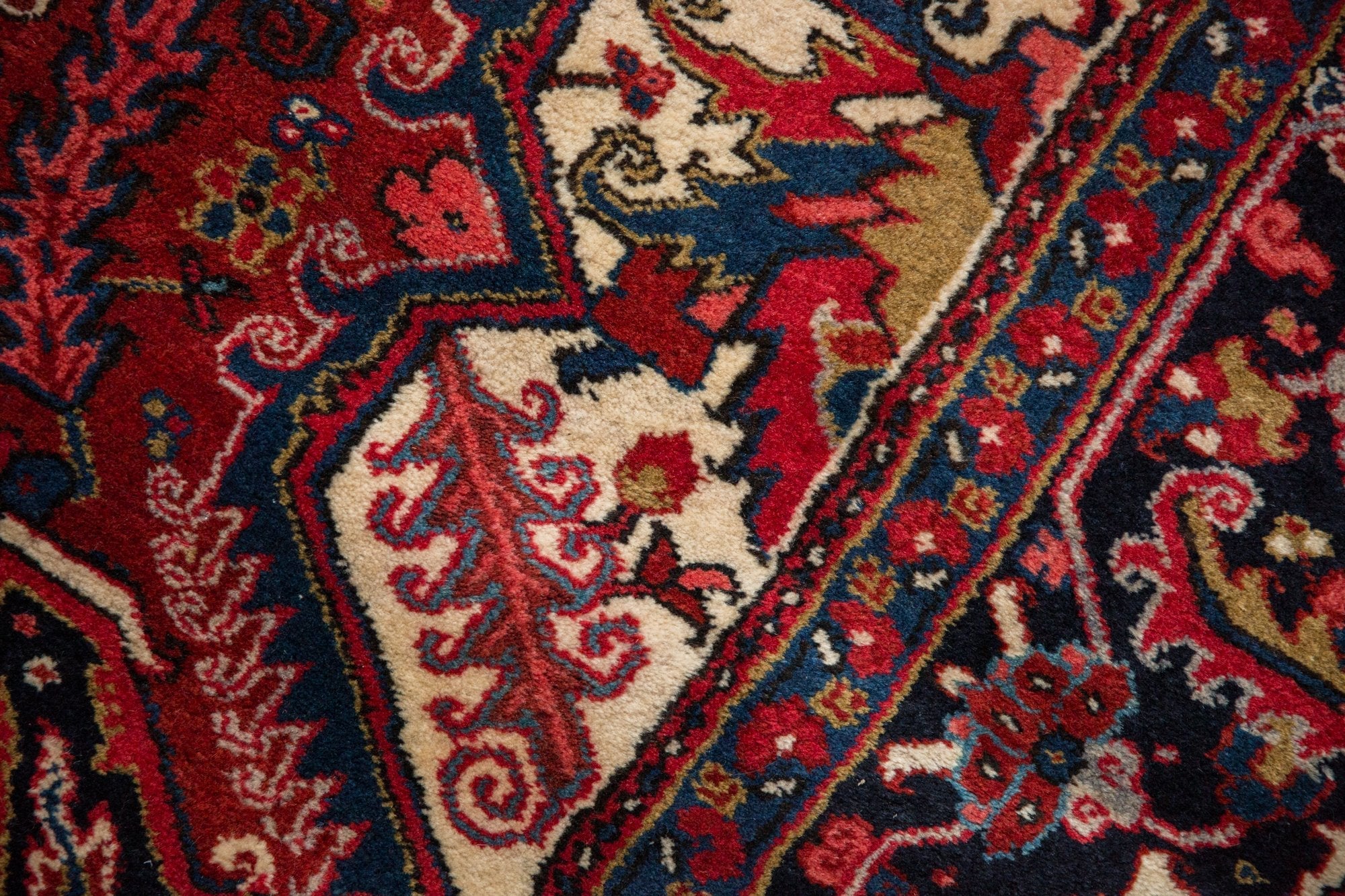 10x13 Vintage Heriz Carpet - Image 12