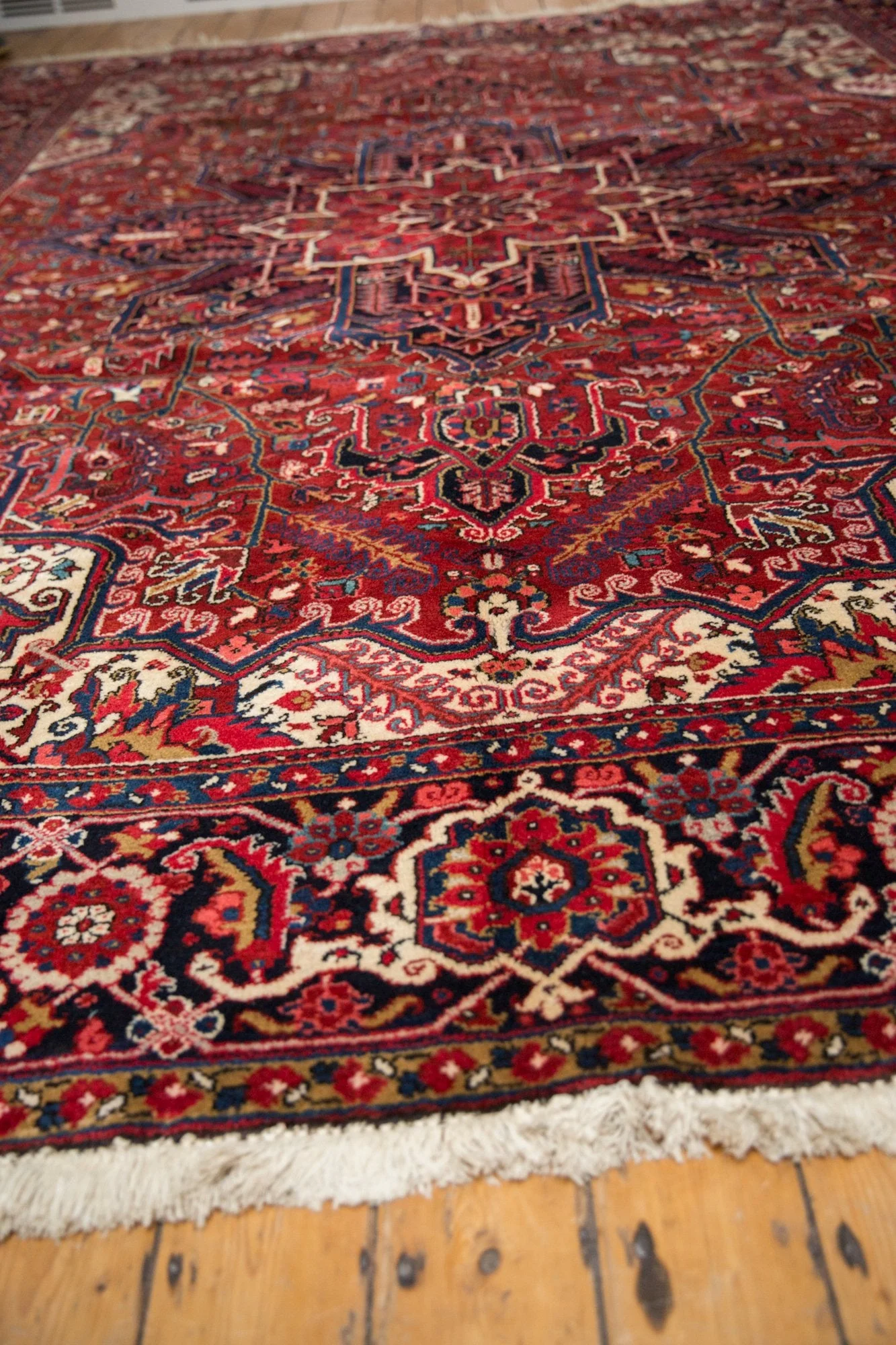 10x13 Vintage Heriz Carpet - Image 4