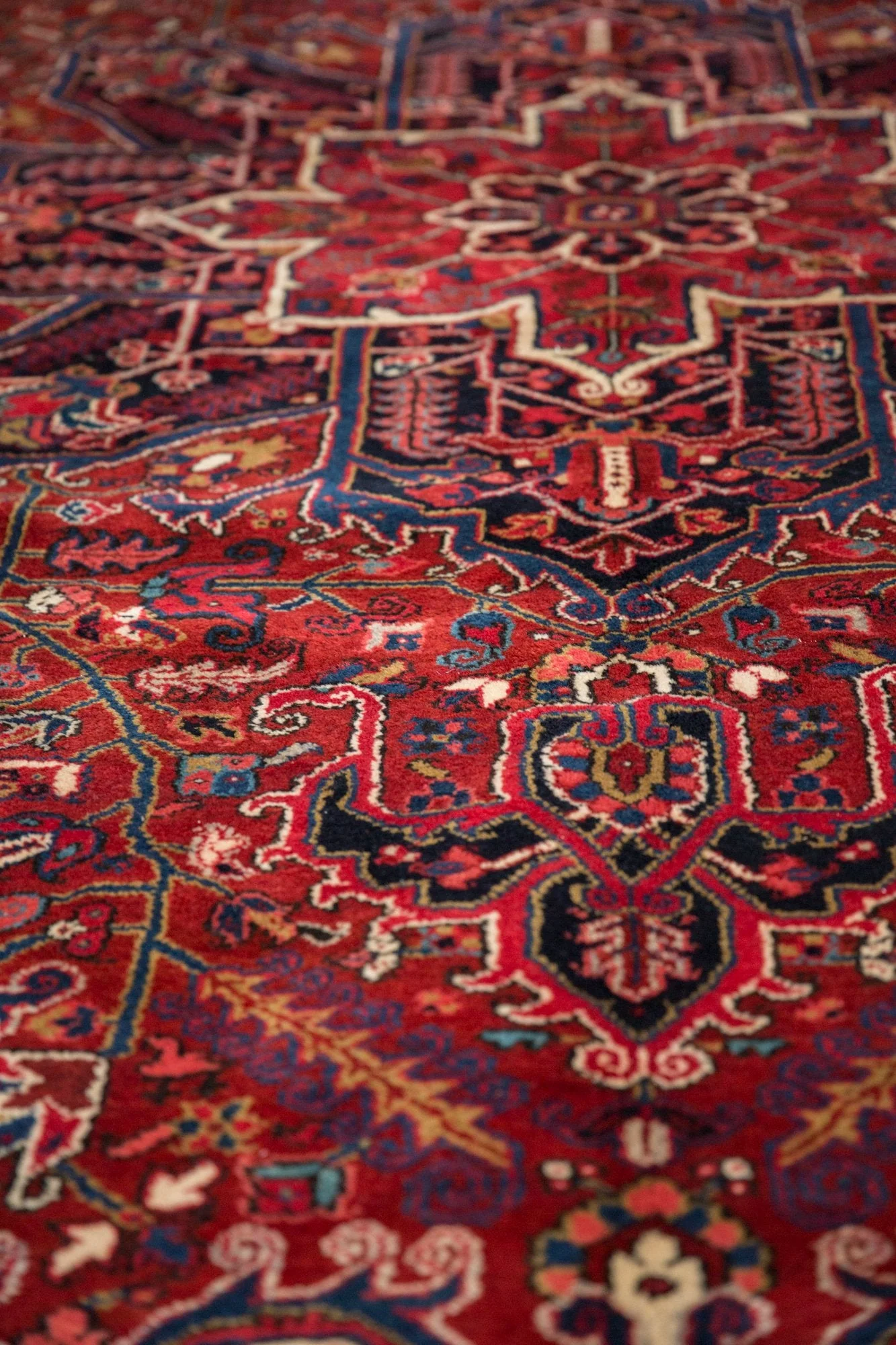 10x13 Vintage Heriz Carpet - Image 5