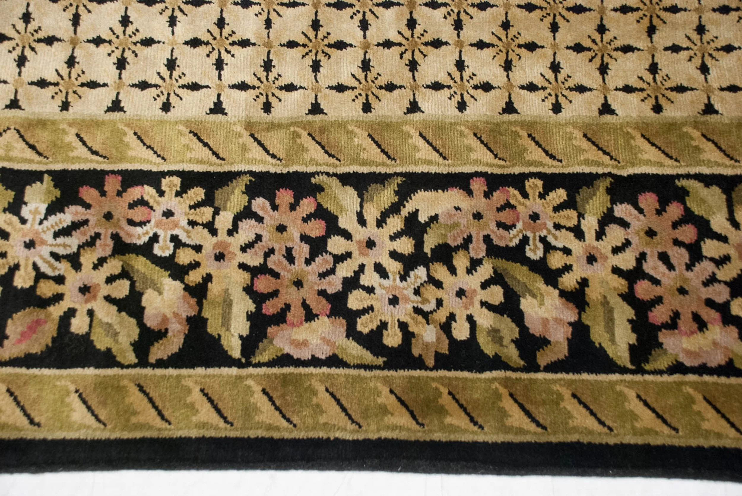 10x14.5 Indian Savonnerie Design Carpet - Image 6