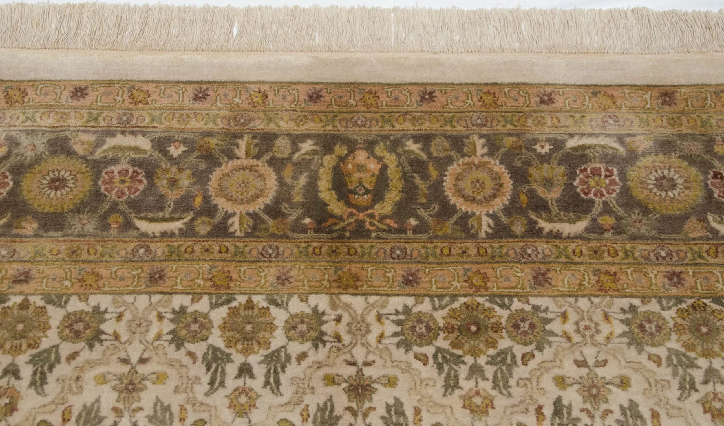10x14 New Agra Carpet - Image 5