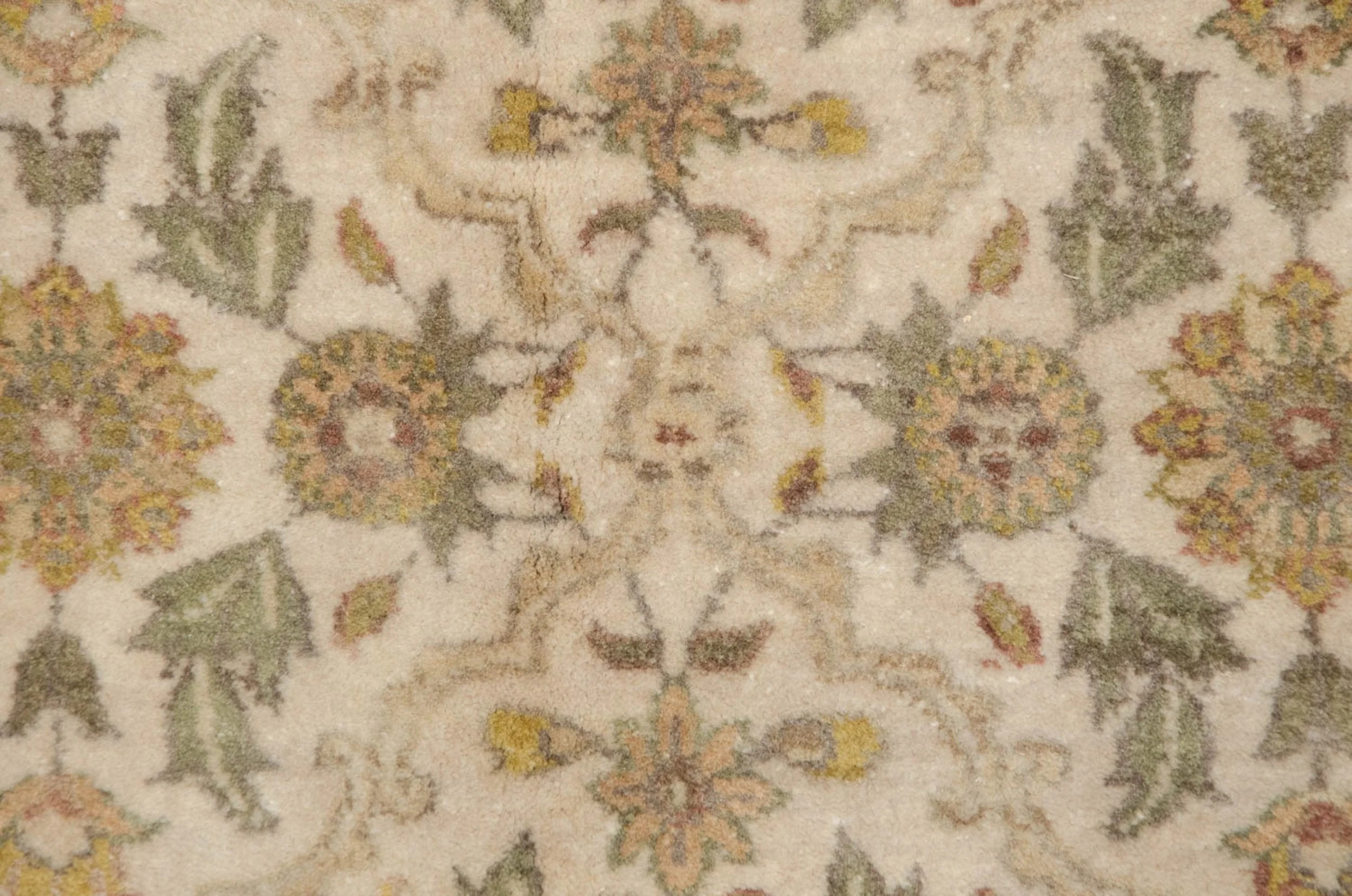 10x14 New Agra Carpet - Image 8