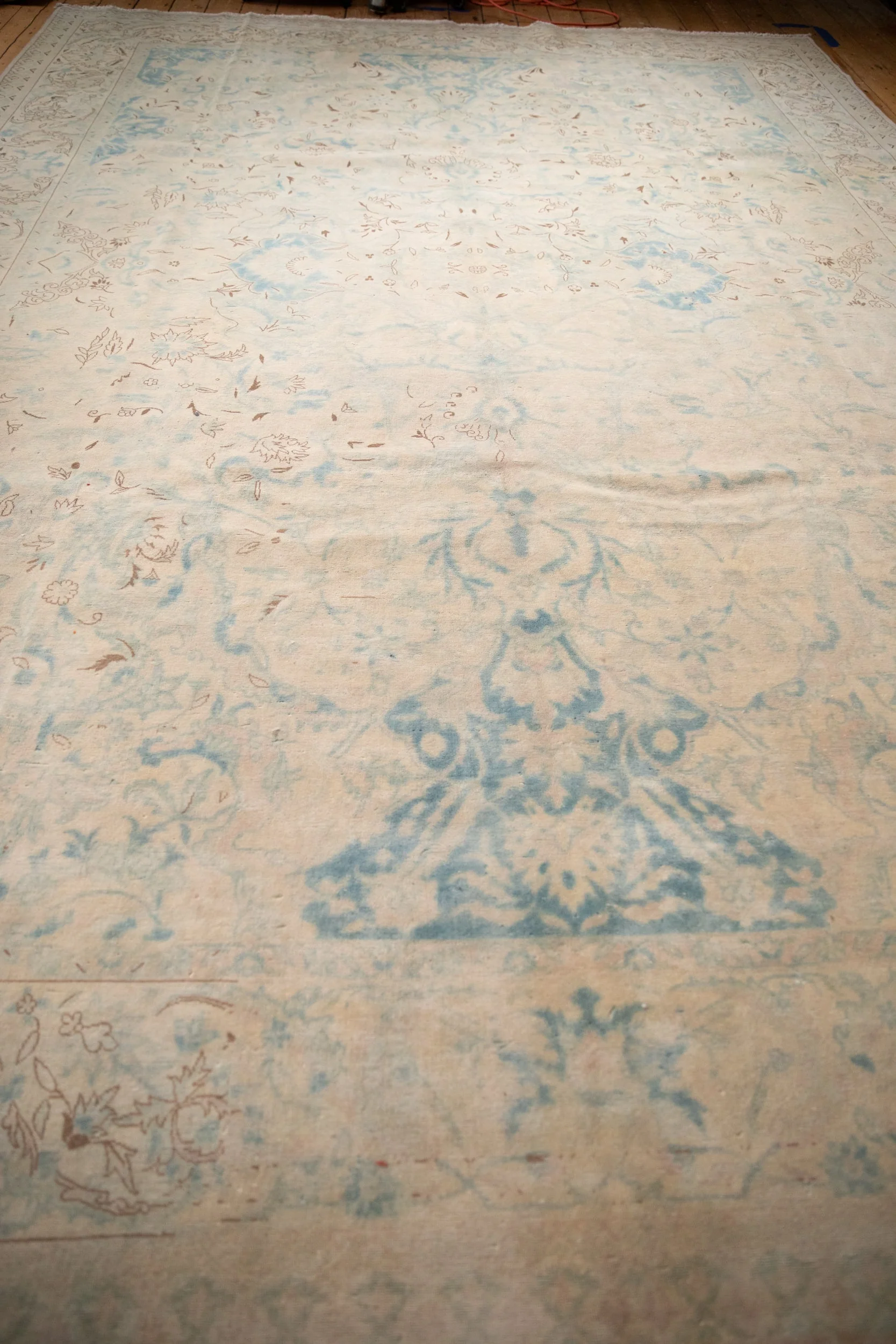 10x14 Vintage Distressed Bulgarian Polonaise Design Carpet - Image 10