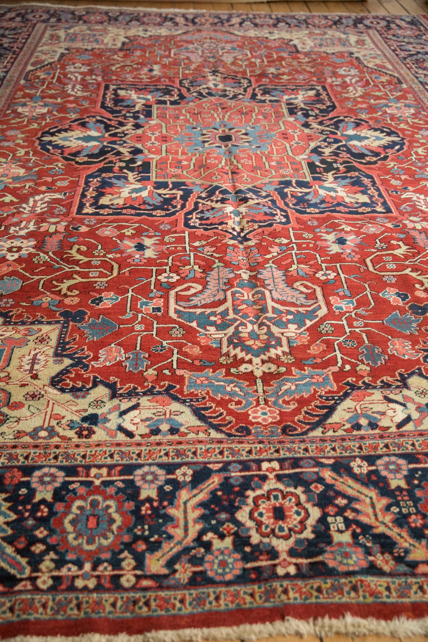 10x14 Vintage Heriz Carpet - Image 6