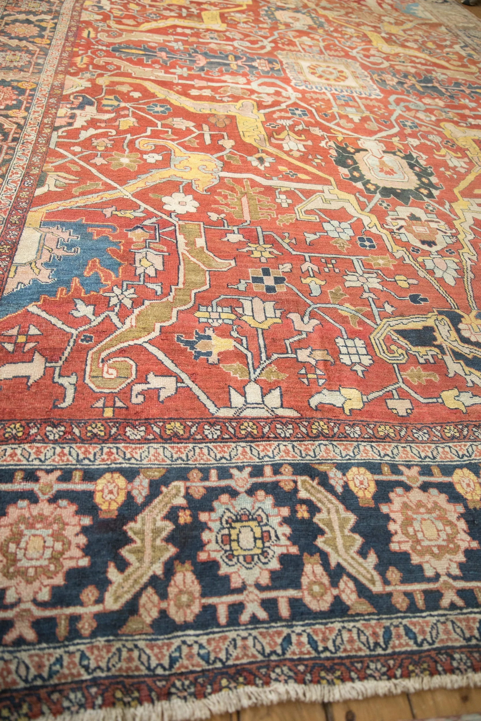 11.5x16.5 Antique Heriz Carpet - Image 11