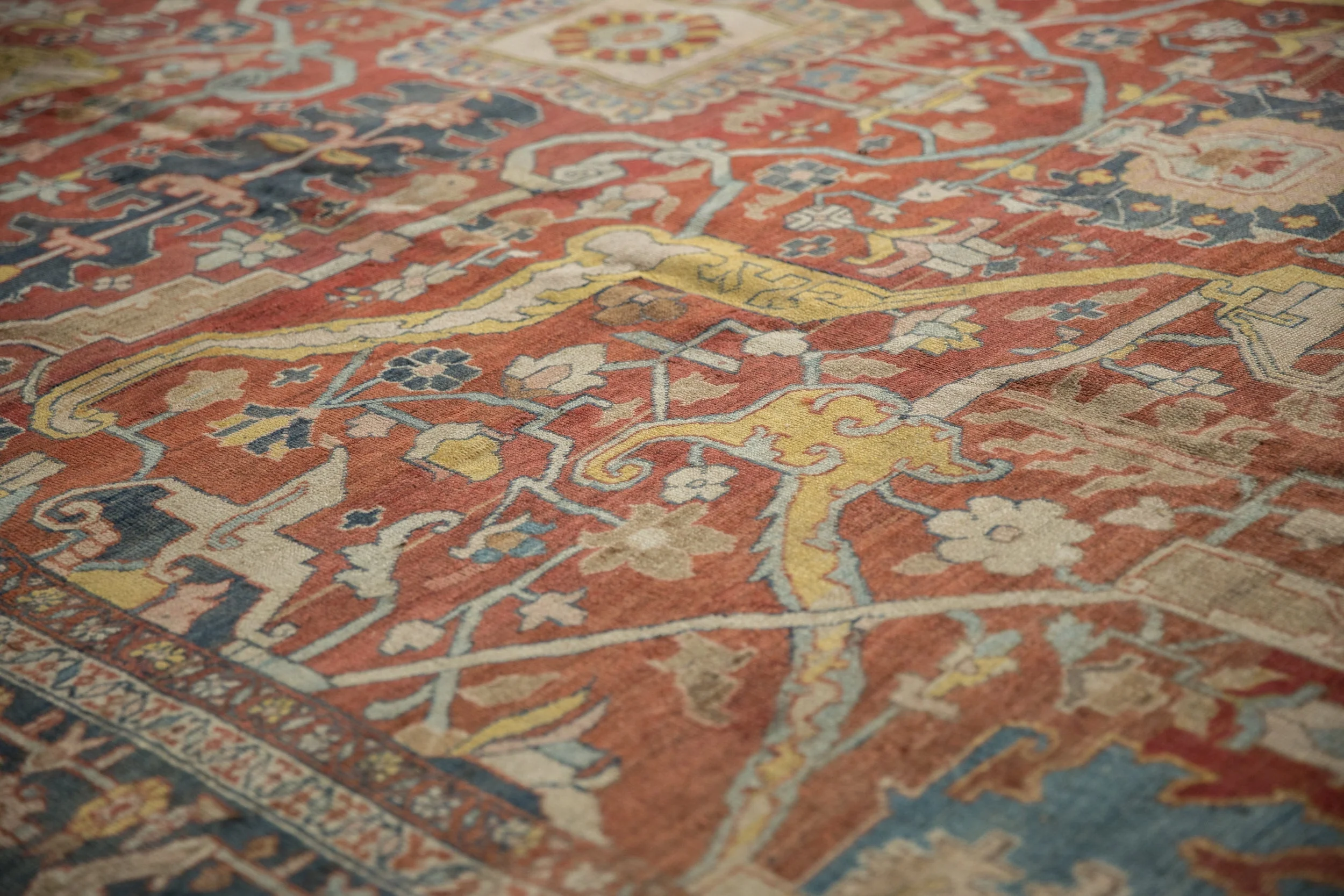 11.5x16.5 Antique Heriz Carpet - Image 5