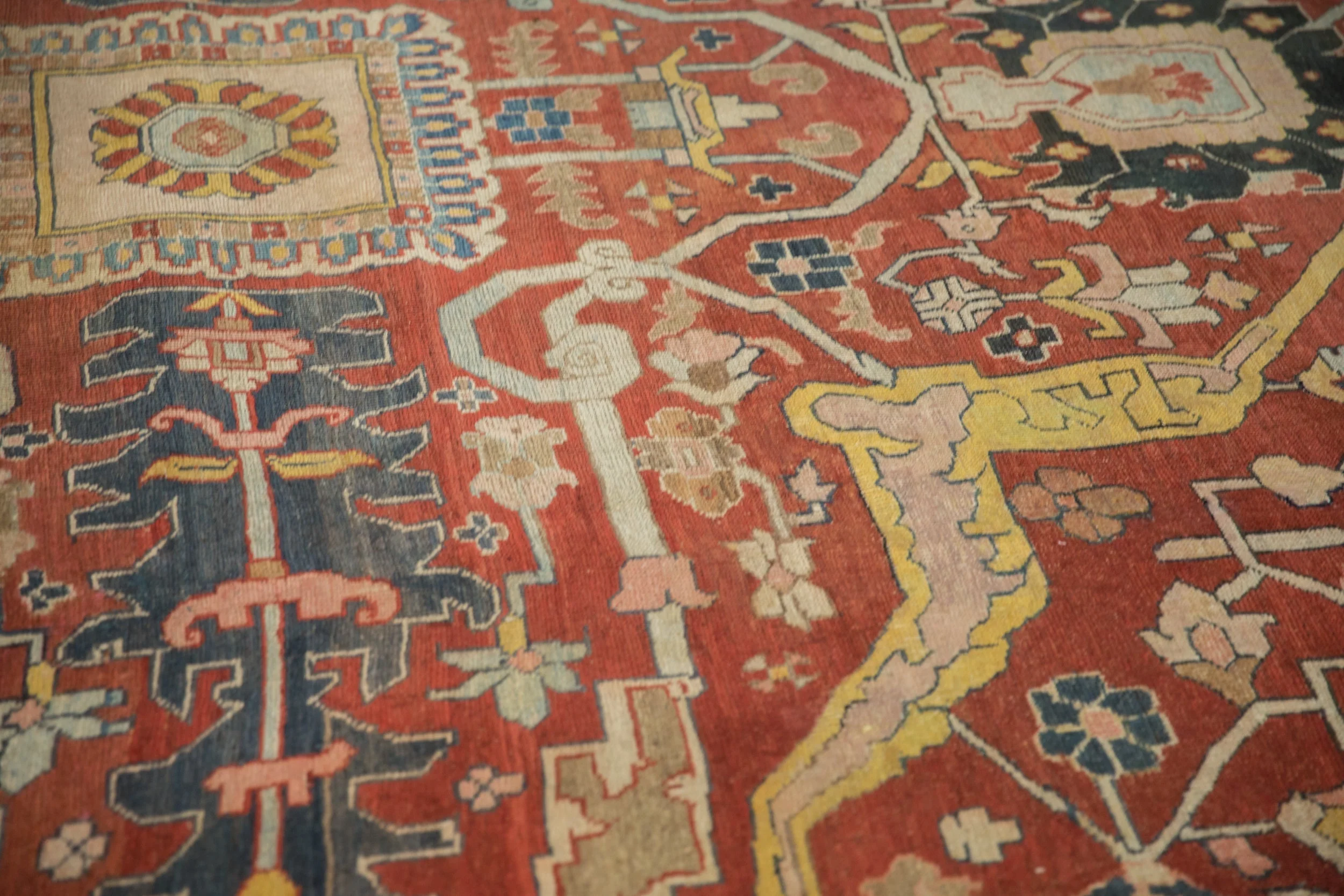 11.5x16.5 Antique Heriz Carpet - Image 9
